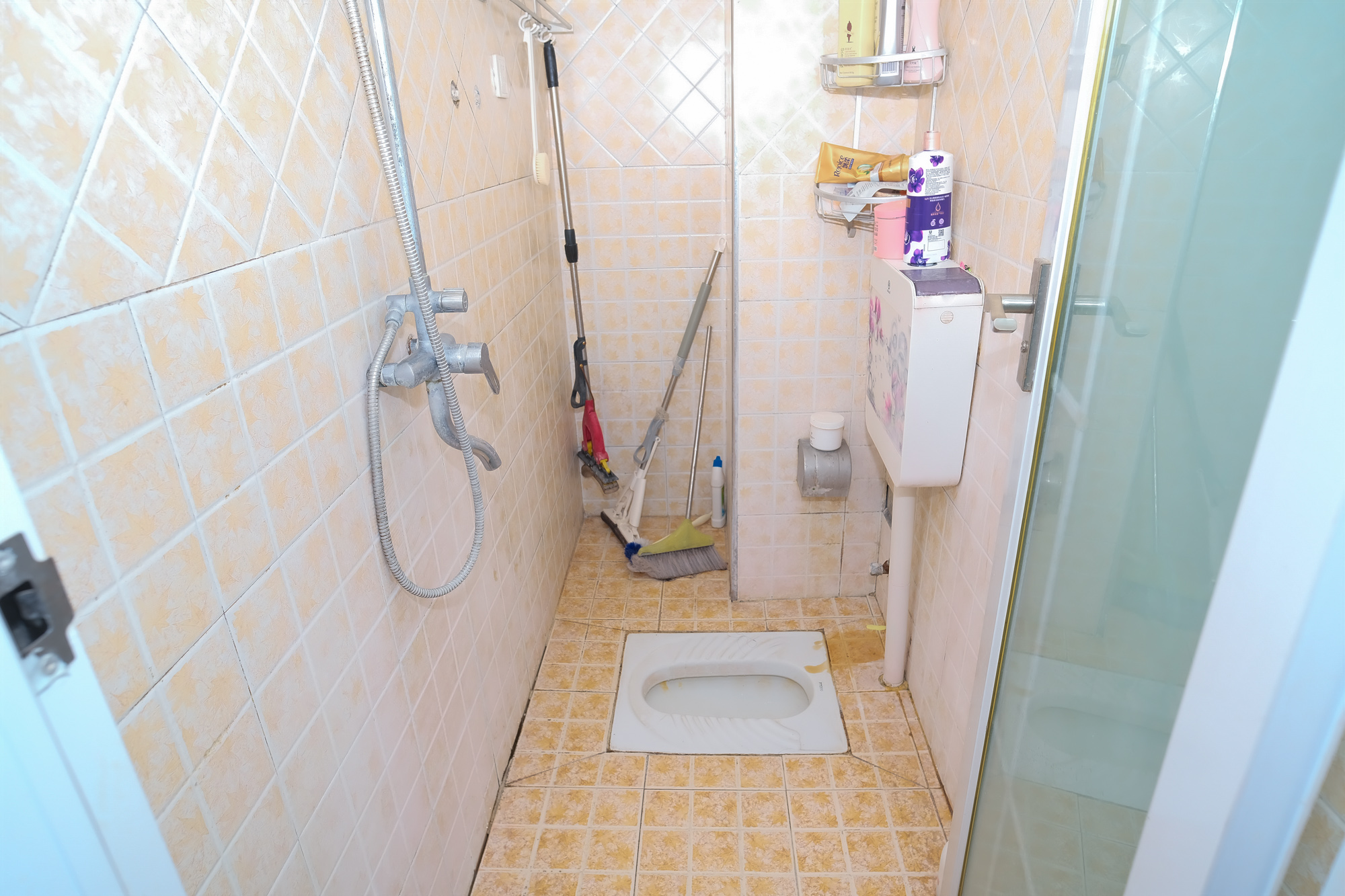 金鹰机电大市场 4室2厅1卫 91.0万 金鹰机电大市场 4室2厅1卫 91.0万卫生间