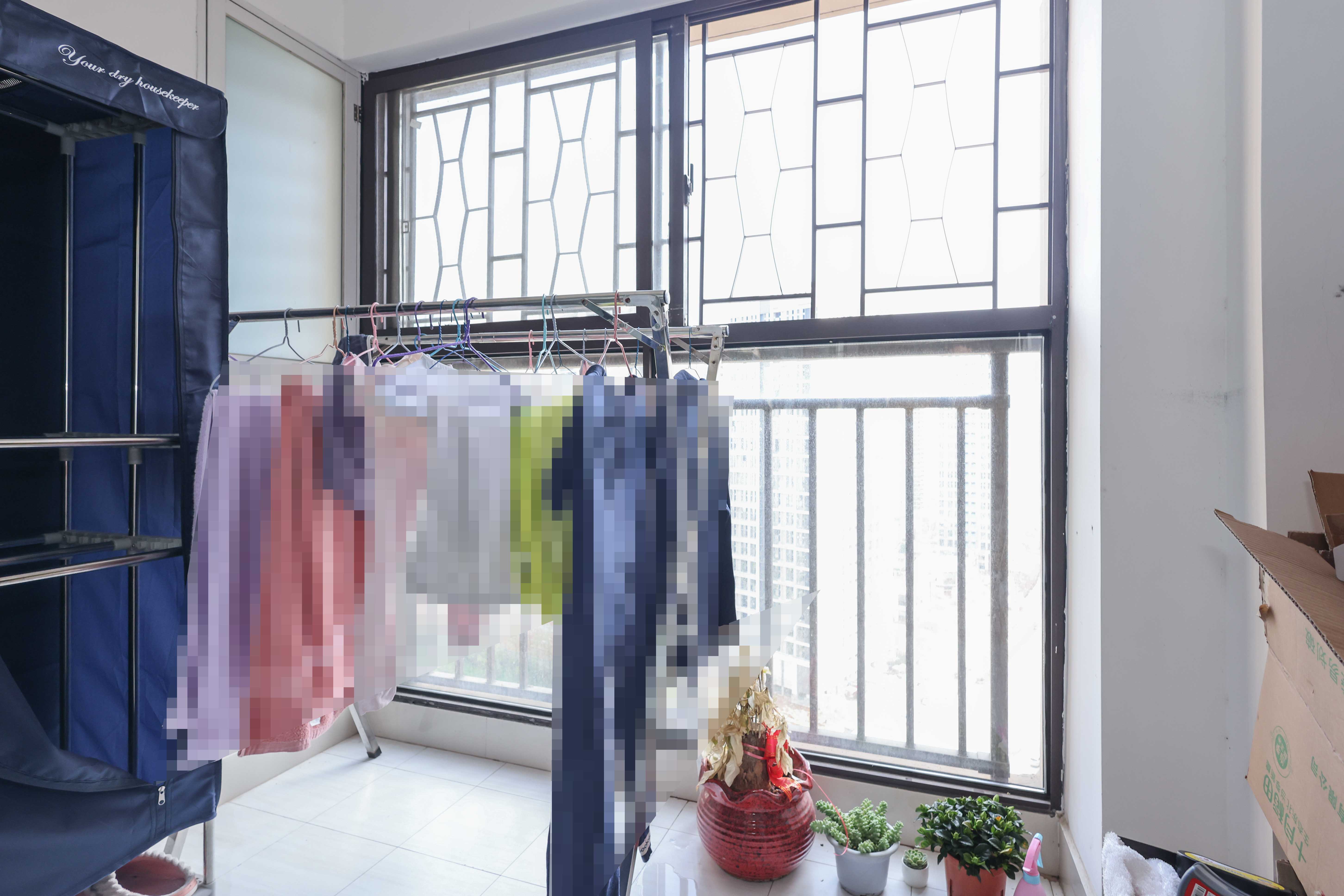 旭辉御府  3室2厅2卫   155.00万阳台