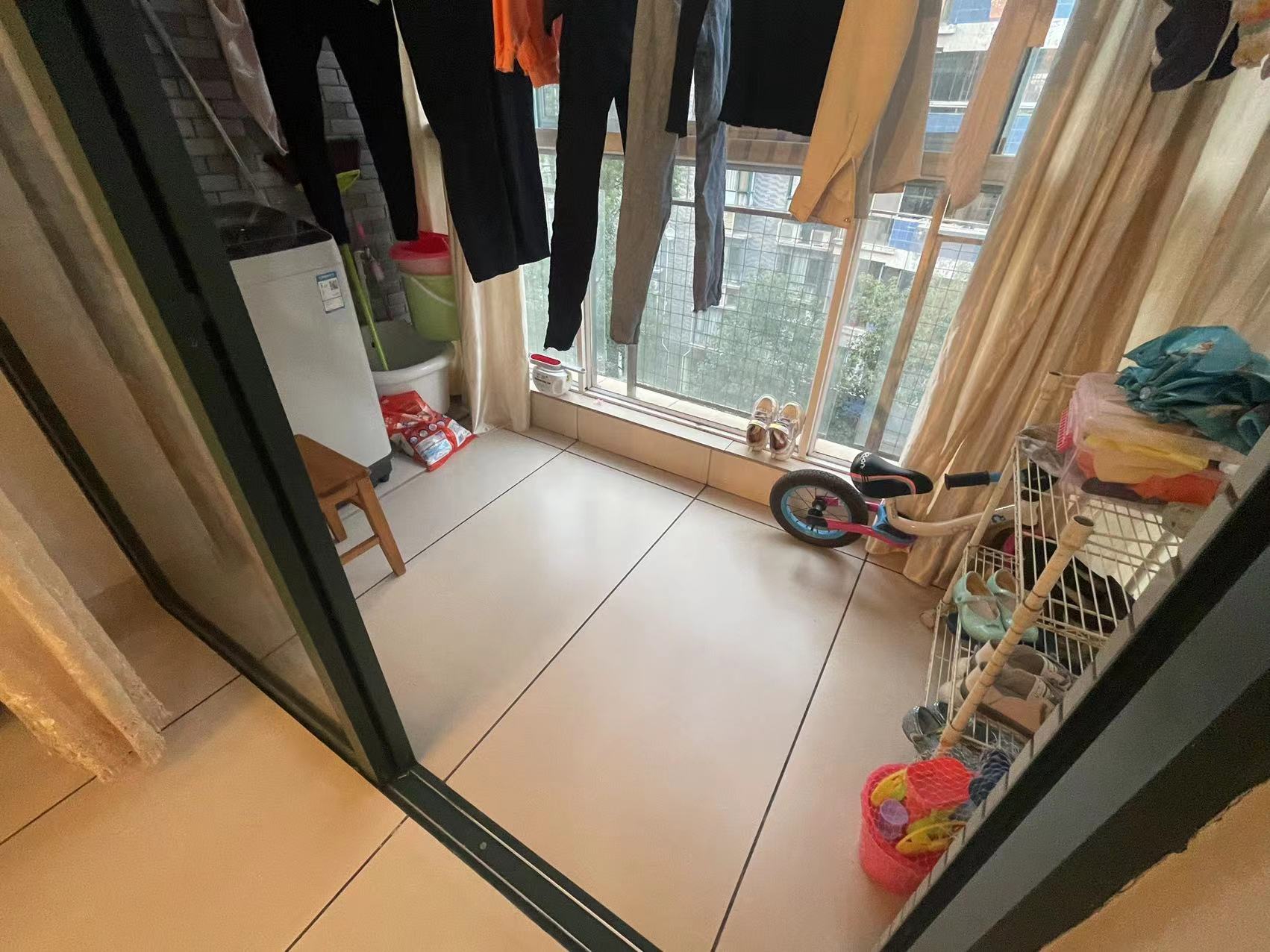 海创明珠花园 3室2厅2卫 95.0万 海创明珠花园 3室2厅2卫 95.0万室内图