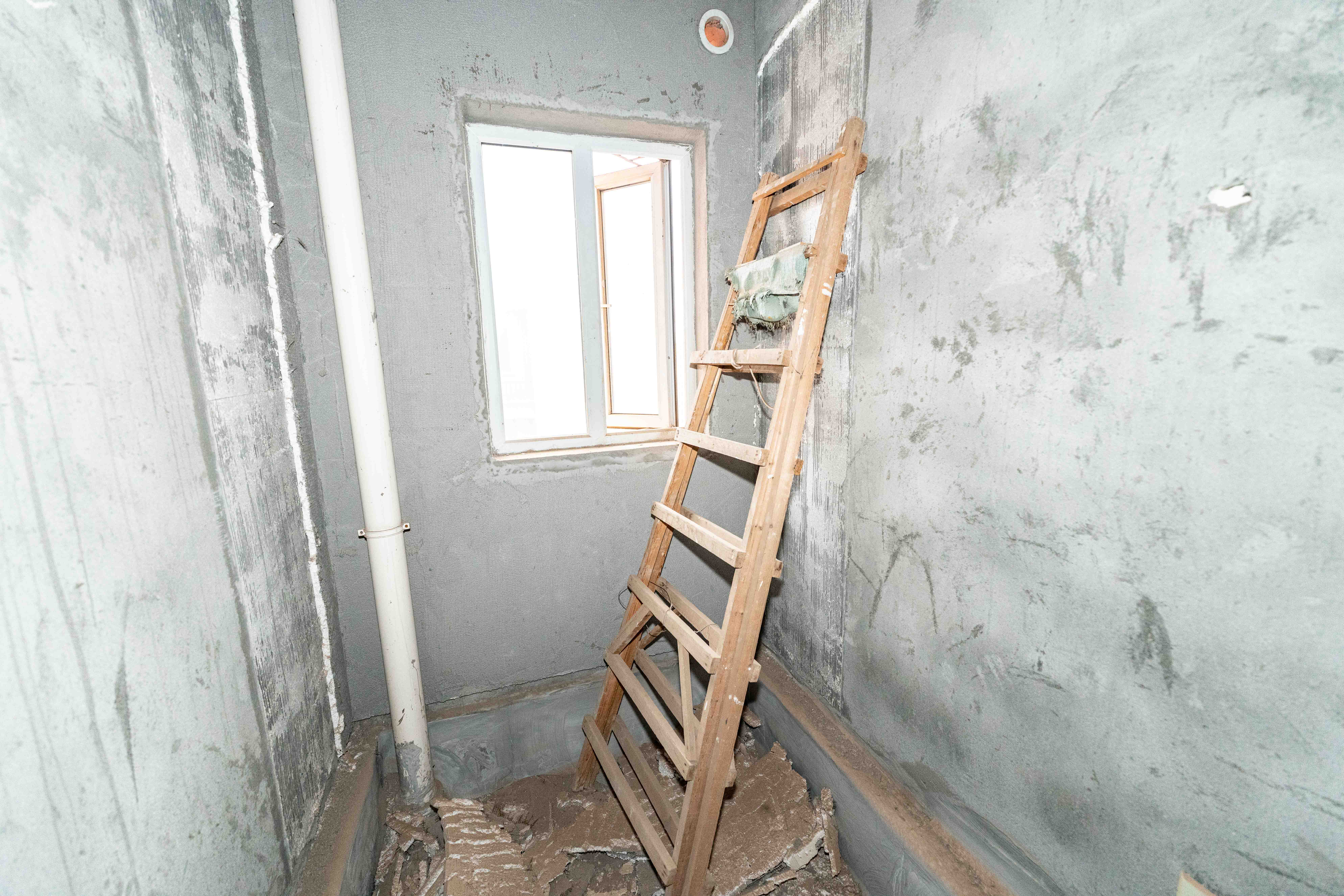 丽发新城  4室2厅2卫    115.0万卫生间