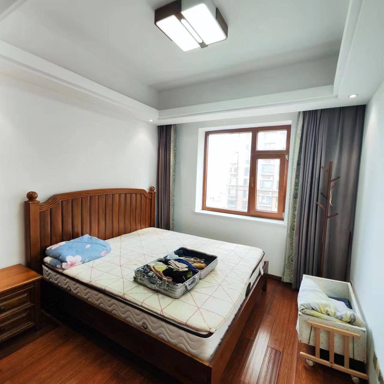 城市公园 3室2厅2卫 150.00万 城市公园 3室2厅2卫 150.00万室内图