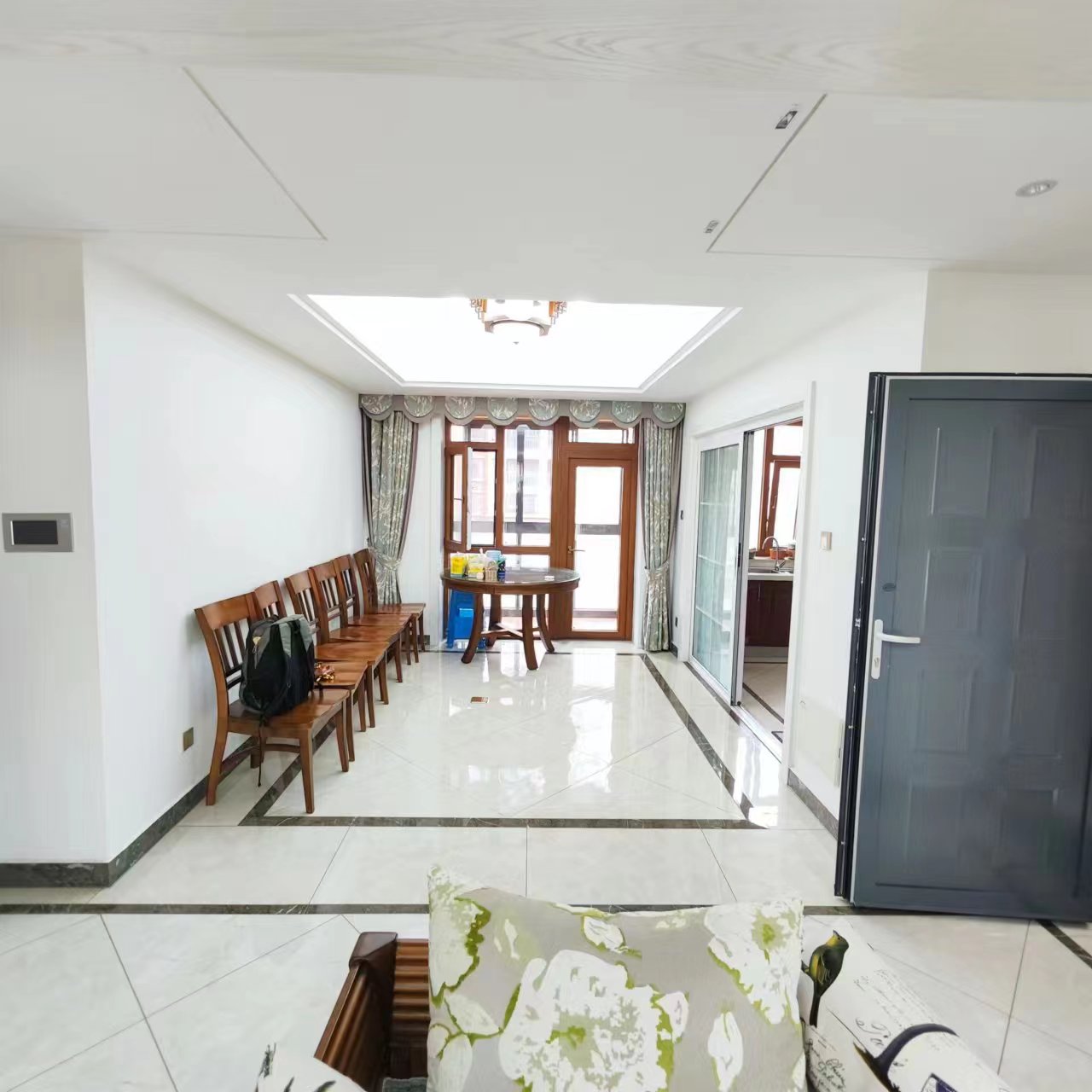 城市公园 3室2厅2卫 150.00万 城市公园 3室2厅2卫 150.00万室内图