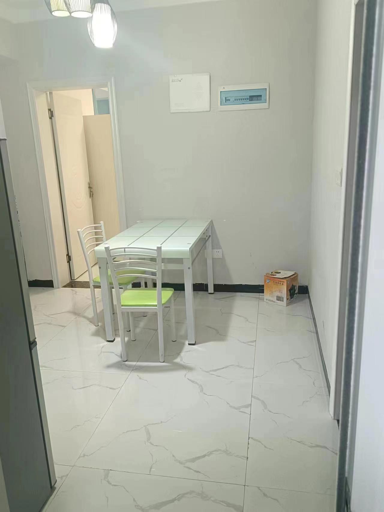 云城尚品  2室2厅1卫   1700.00元/月室内图