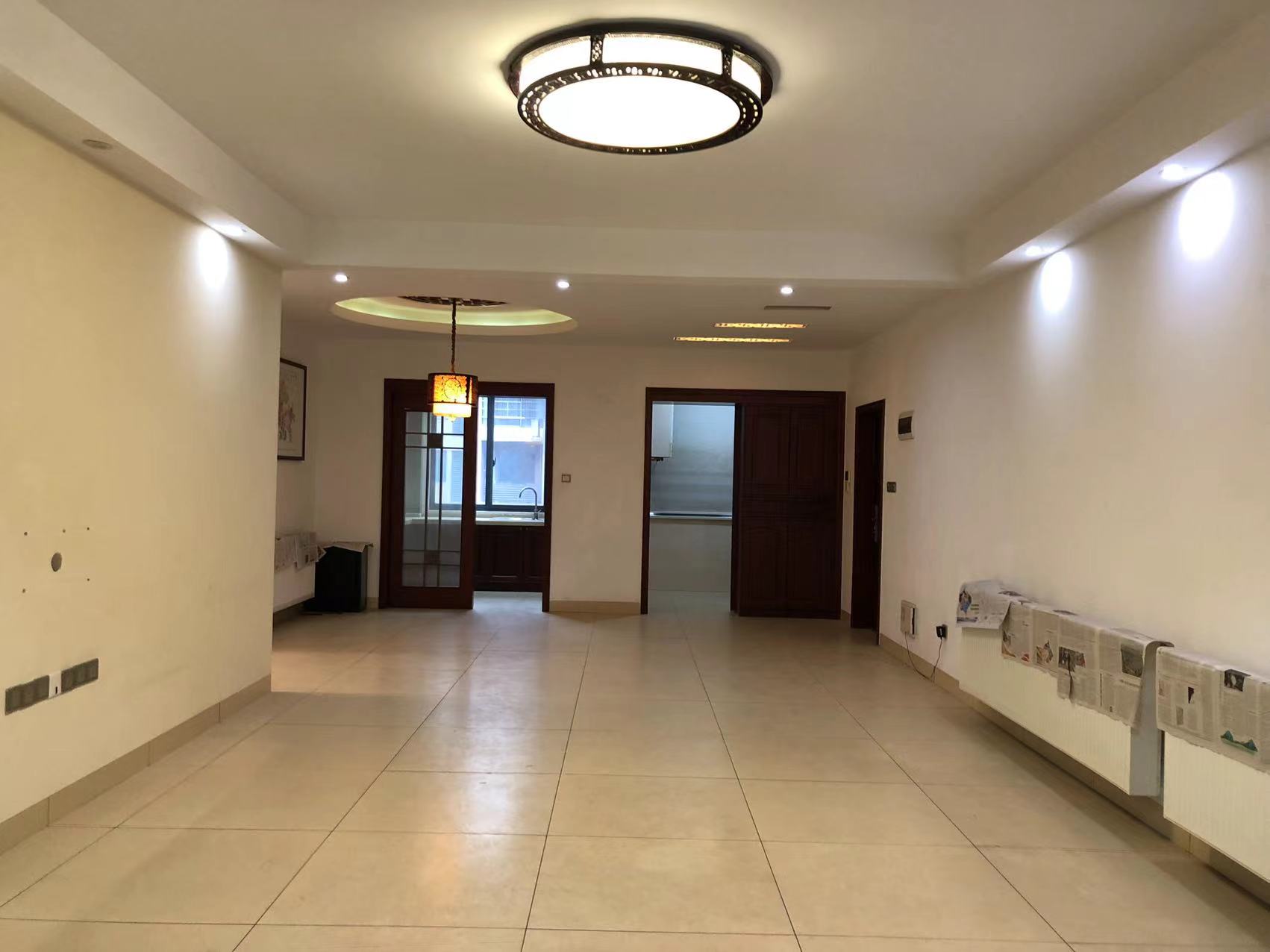 金质颐园  3室2厅2卫    70.0万 金质颐园  3室2厅2卫    70.0万室内图