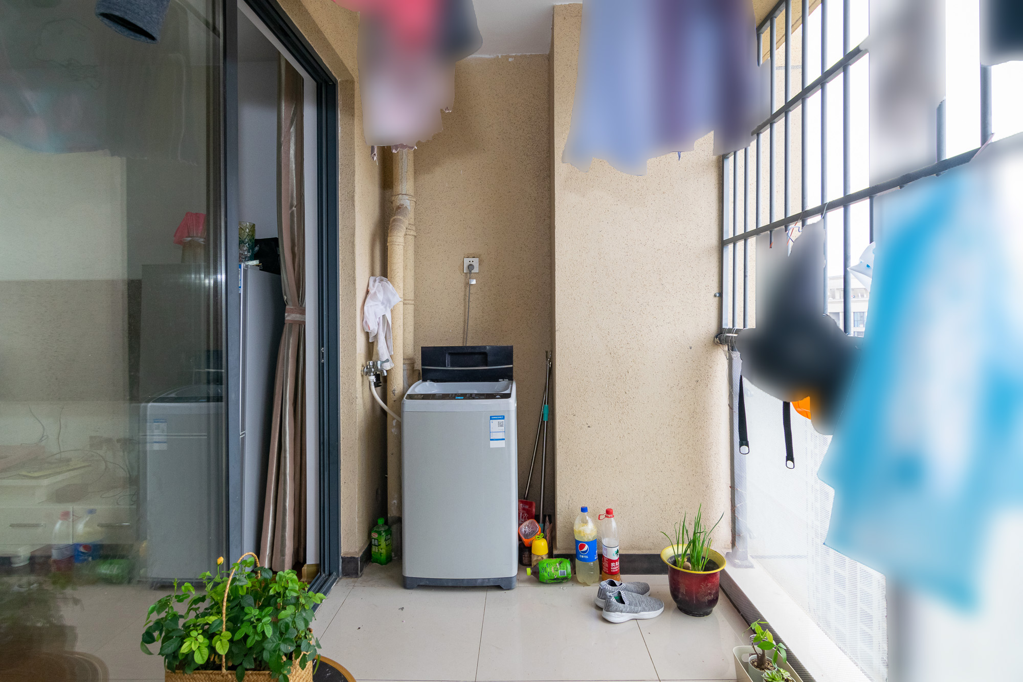 明发国际城 3室2厅2卫 72.0万 明发国际城 3室2厅2卫 72.0万阳台