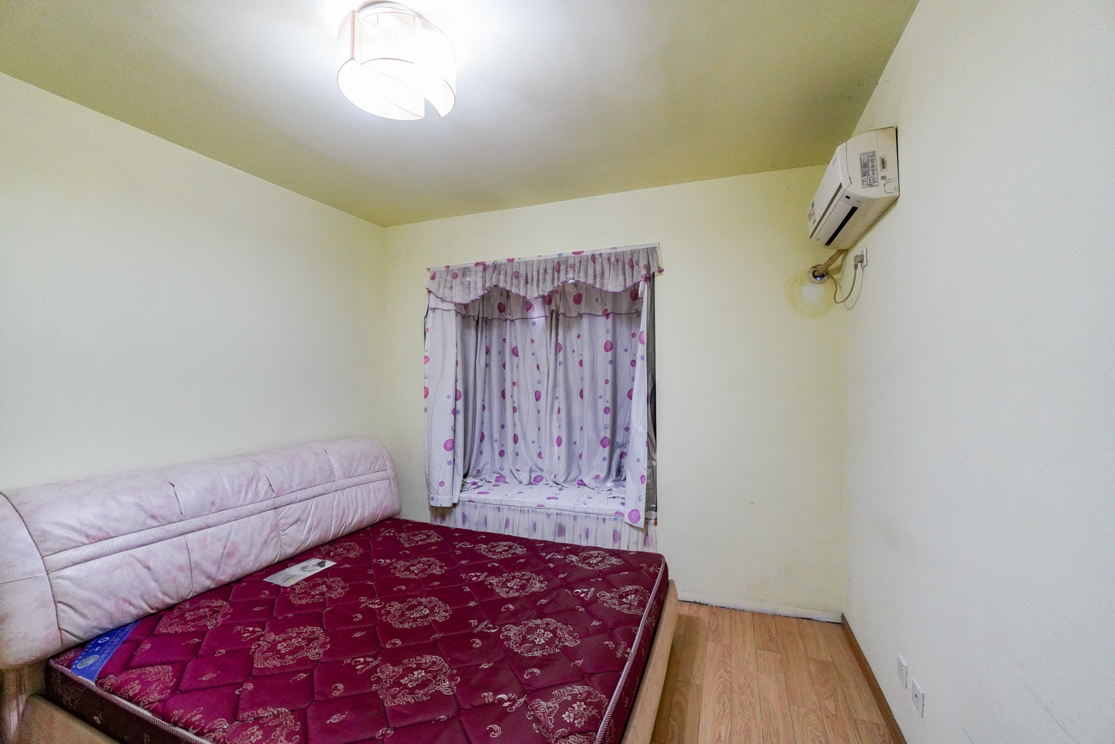 天城泰祥苑 2室2厅1卫 83.8万 天城泰祥苑 2室2厅1卫 83.8万卧室