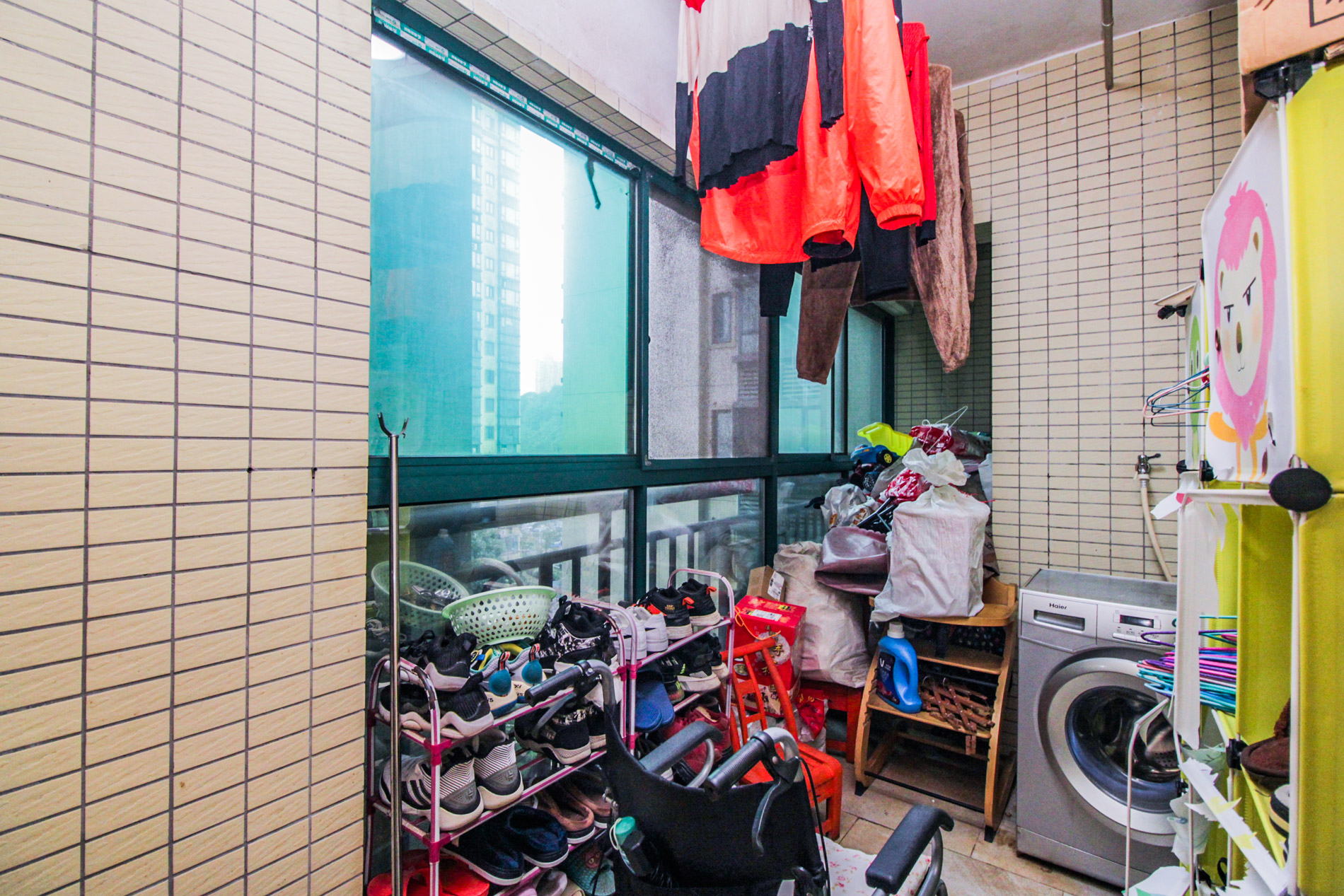 恒大城  3室2厅2卫   92.80万阳台