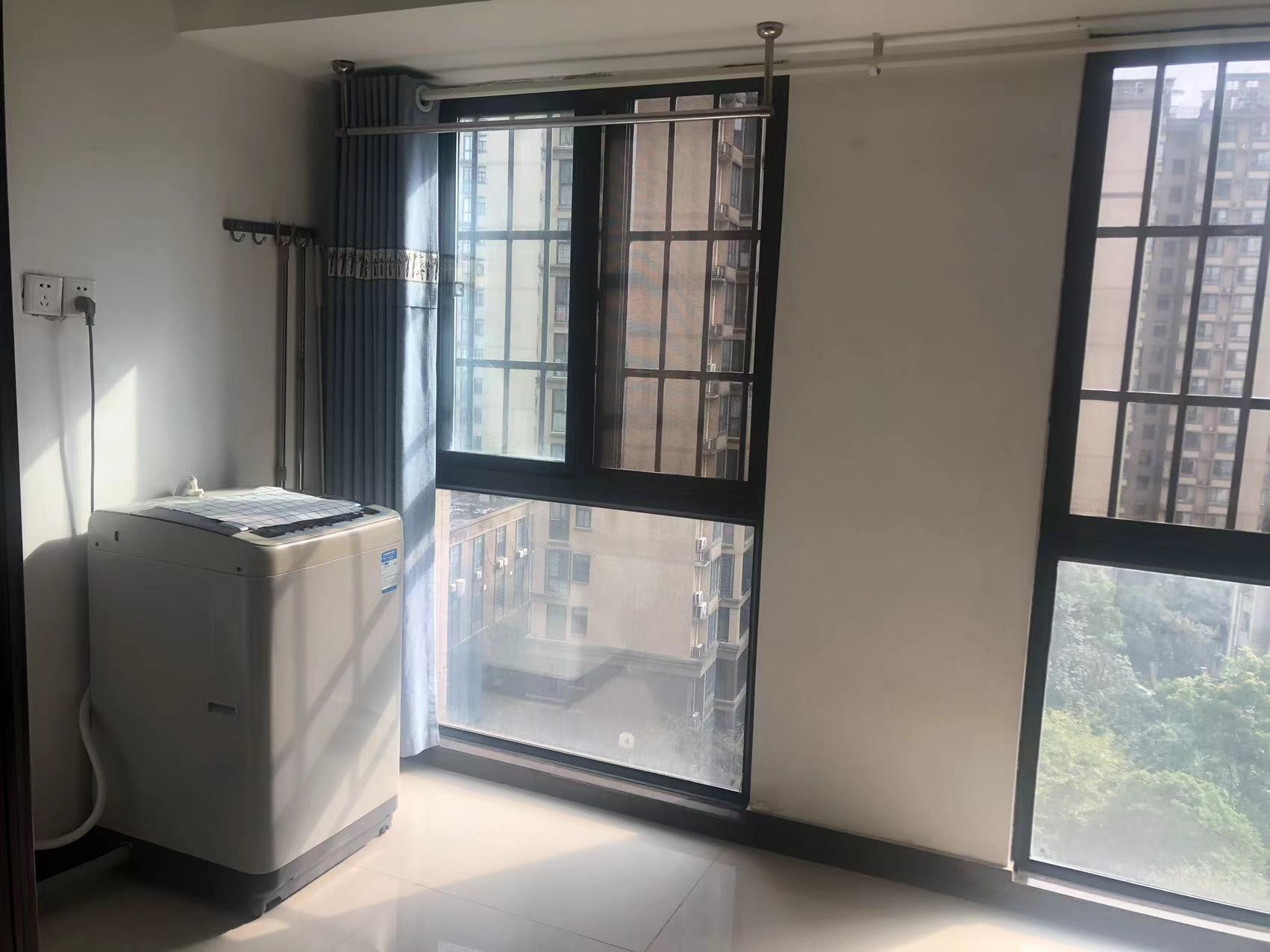 中建岳阳中心  1室1厅1卫   1400.00元/月室内图