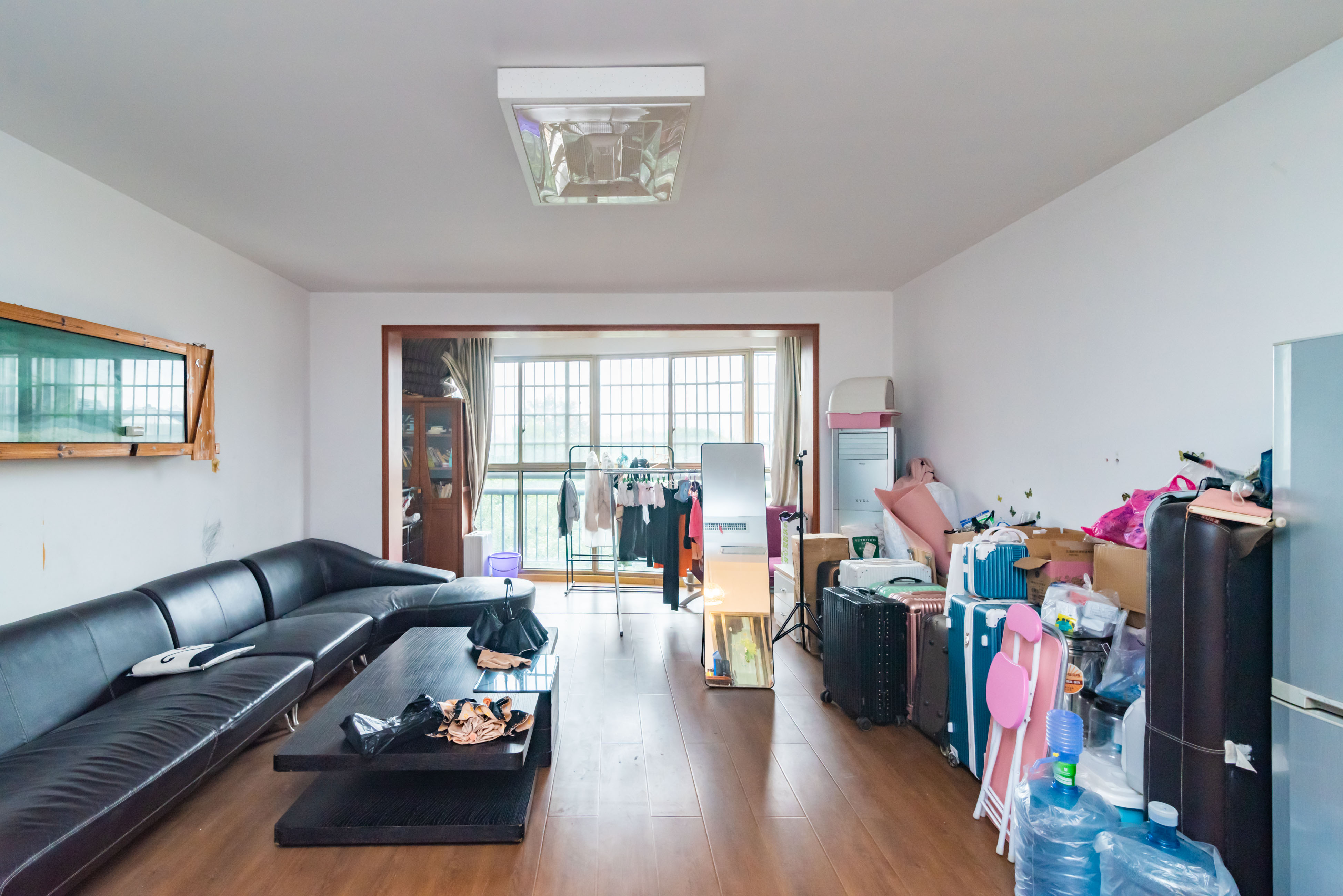 金色比华利  4室2厅2卫    116.0万室内图1