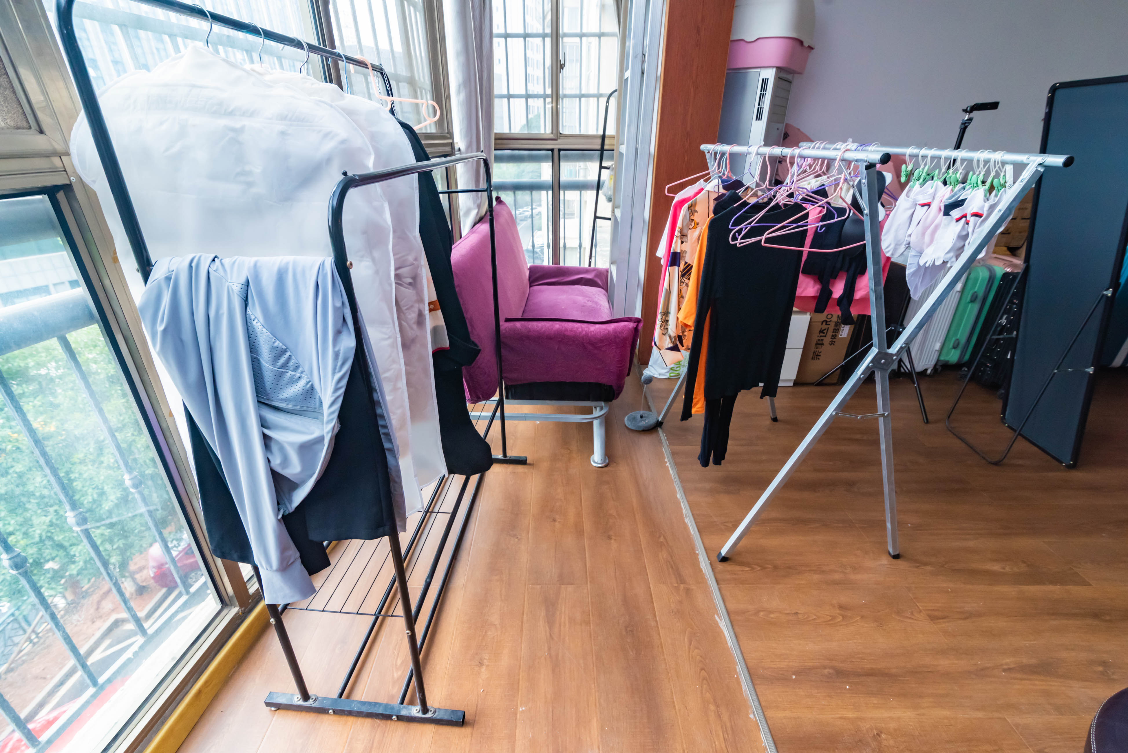 金色比华利  4室2厅2卫    116.0万阳台