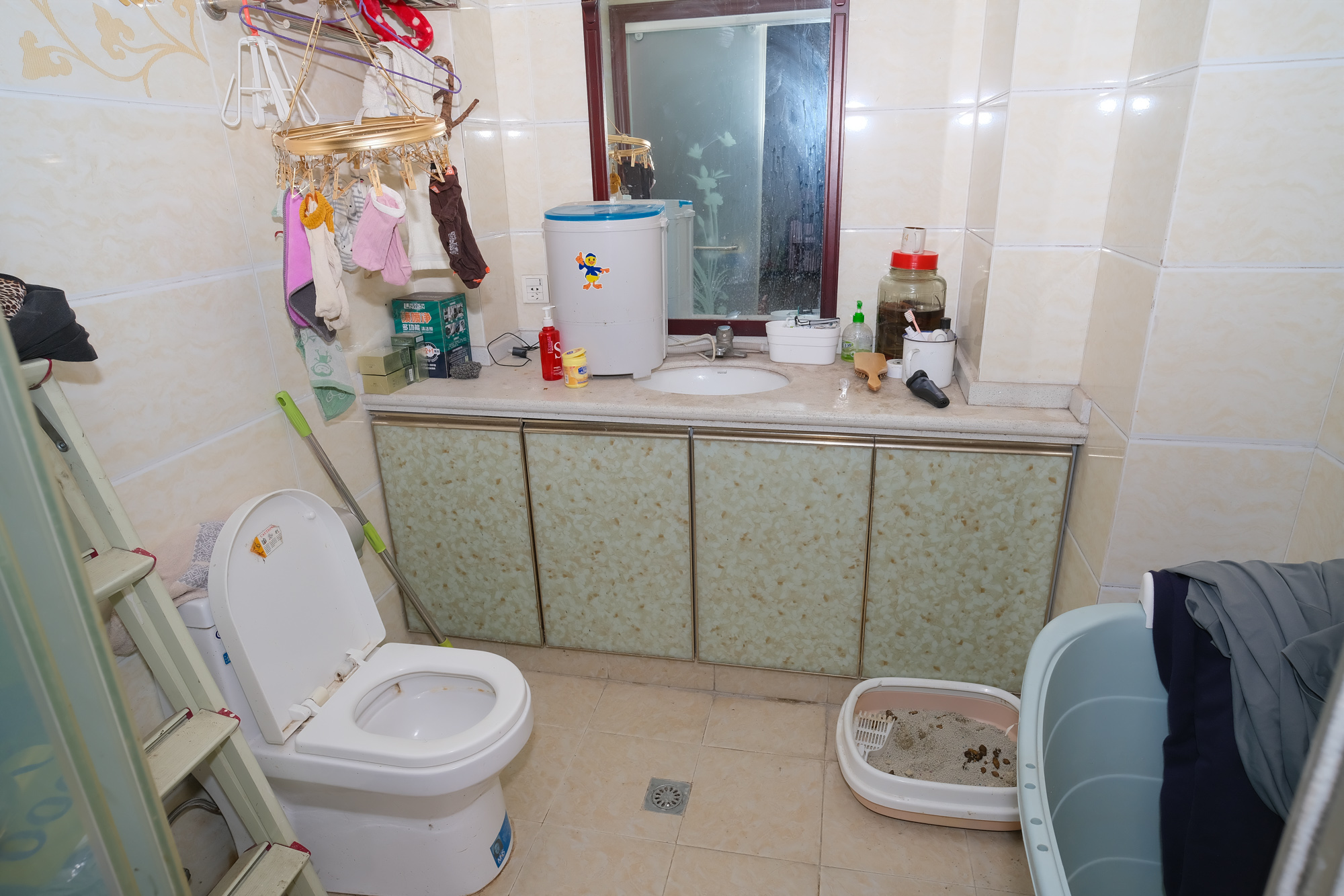 楚天馨苑 3室2厅2卫 73.0万 楚天馨苑 3室2厅2卫 73.0万卫生间