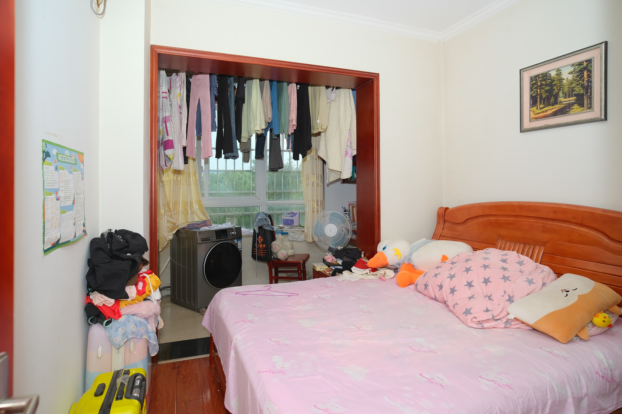 楚天馨苑 3室2厅2卫 73.0万 楚天馨苑 3室2厅2卫 73.0万卧室