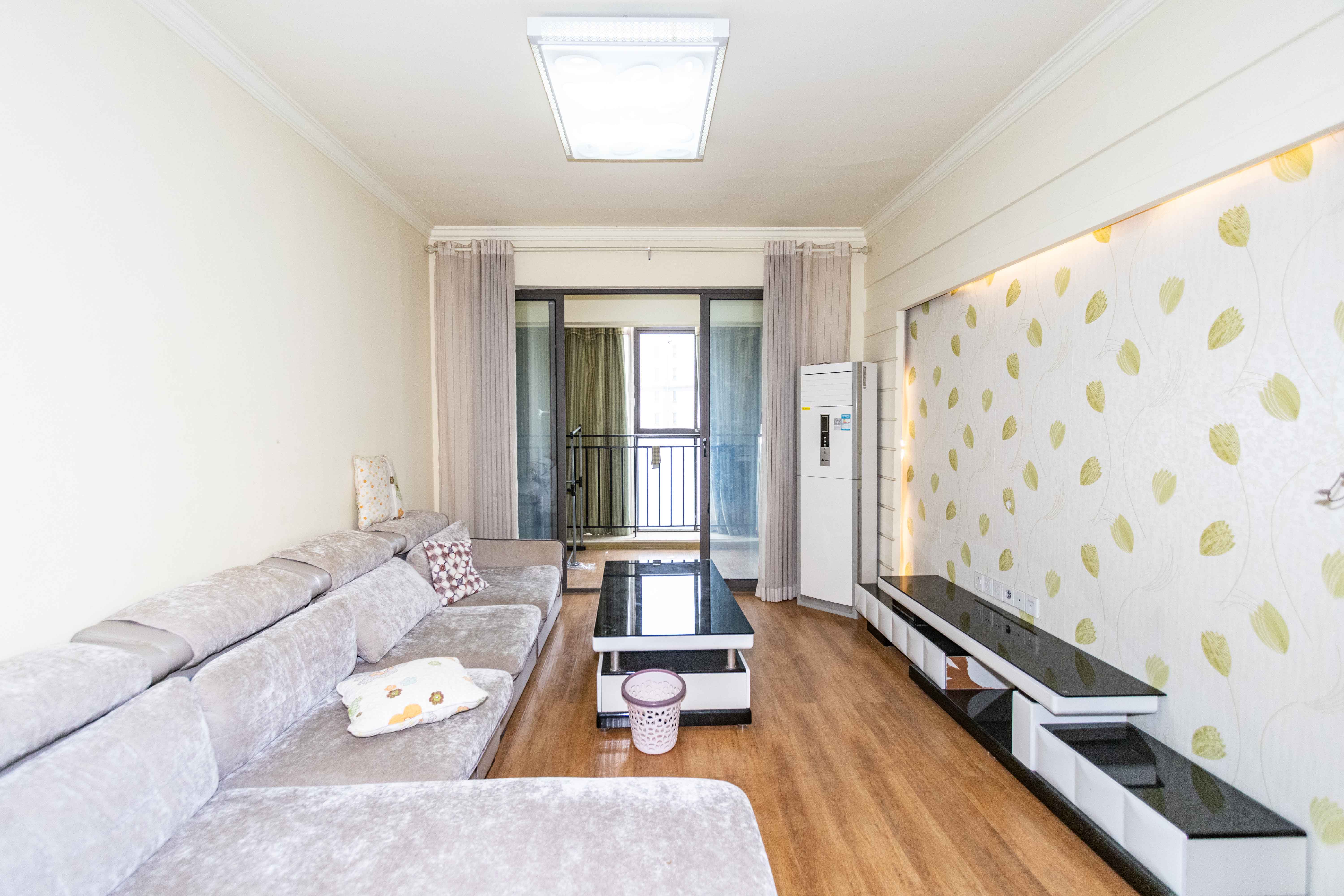 佳兆业水岸新都  2室2厅1卫    48.0万客厅