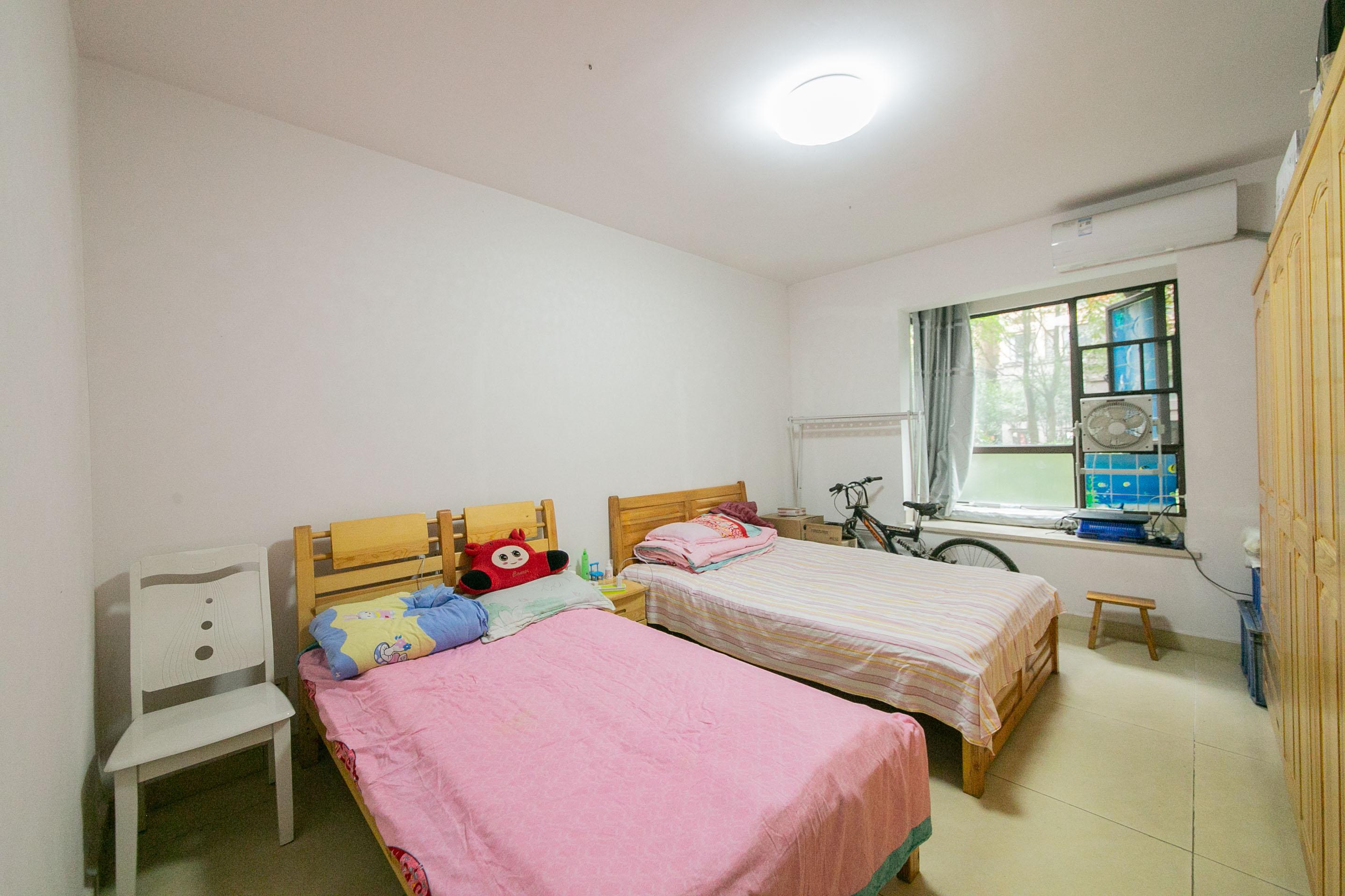 山语城二期  2室2厅1卫    58.0万卧室