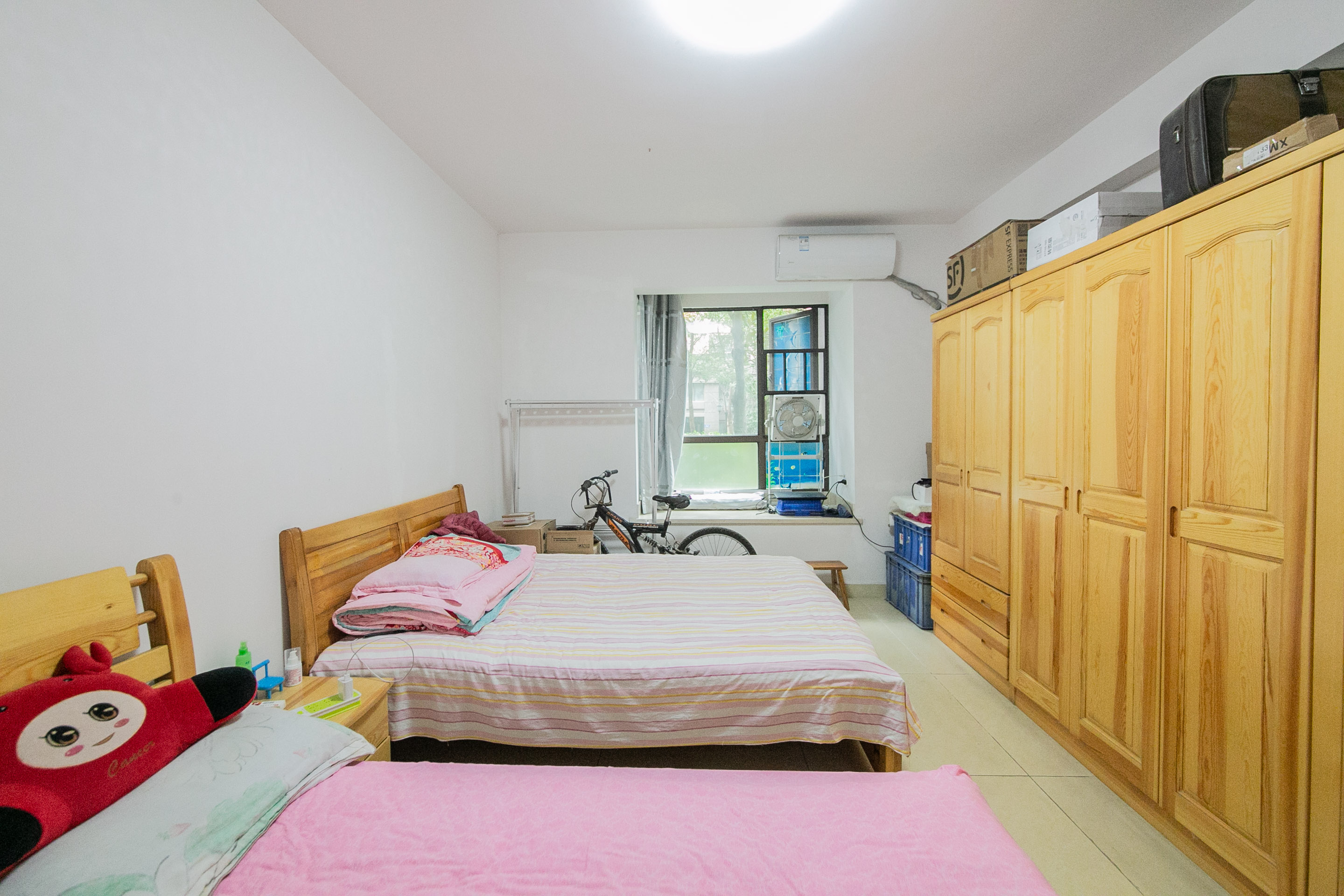 山语城二期  2室2厅1卫    58.0万卧室