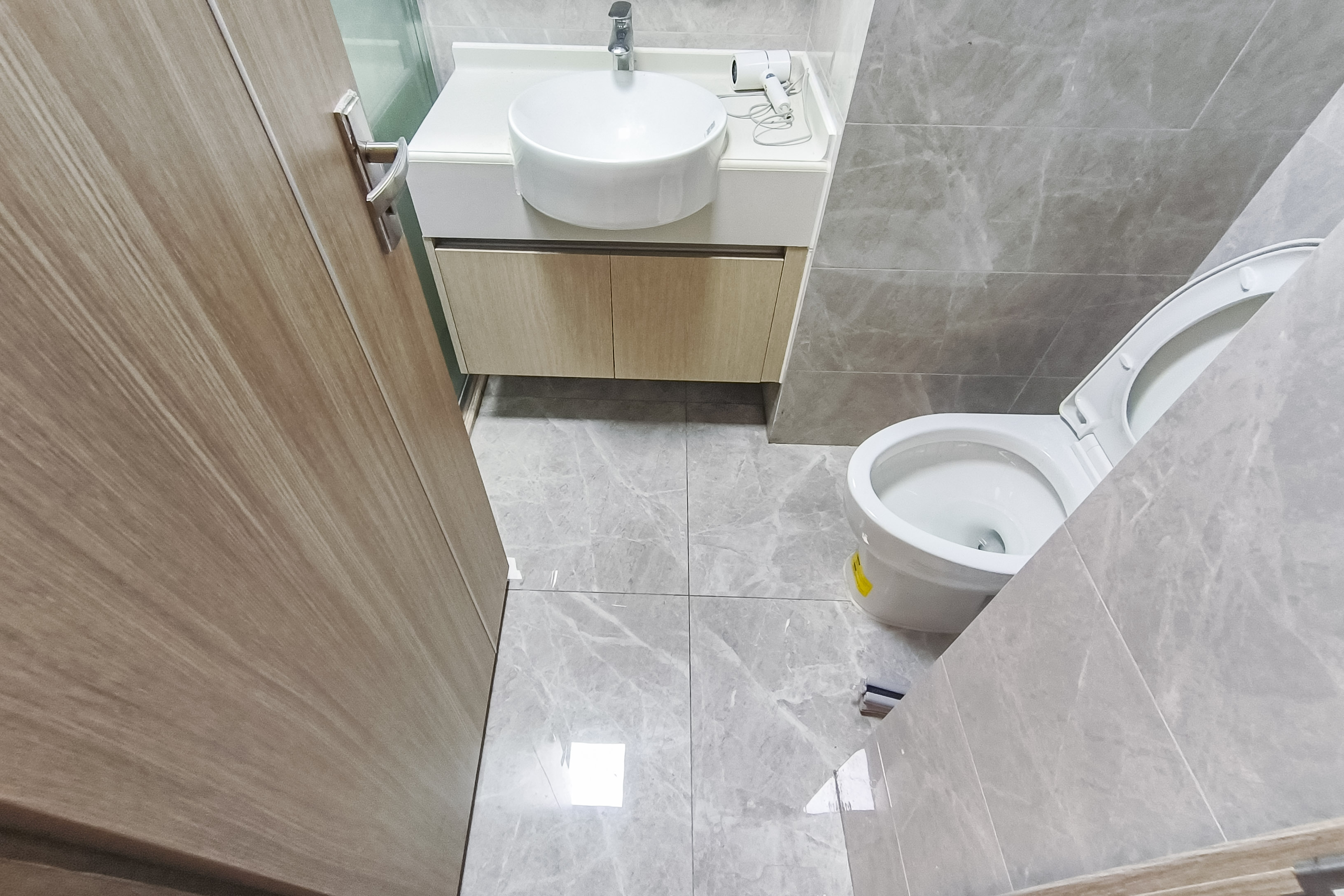 中海阅江府  1室1厅1卫   61.00万卫生间