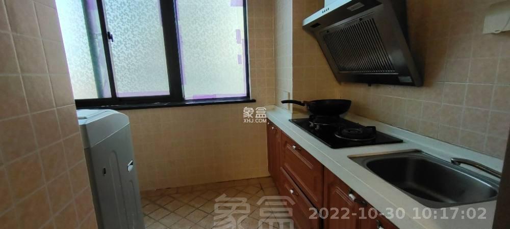 中央商业广场  1室1厅1卫   1500.00元/月室内图