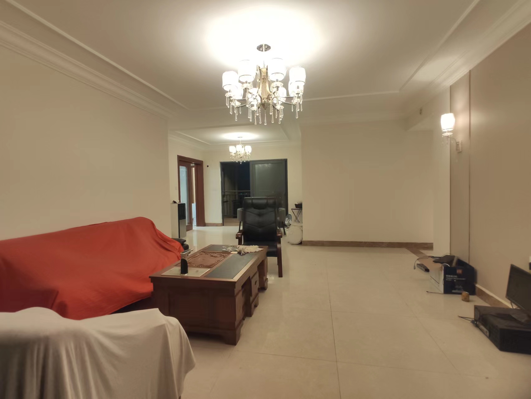 恒大华府 4室2厅2卫 170.00万 恒大华府 4室2厅2卫 170.00万室内图