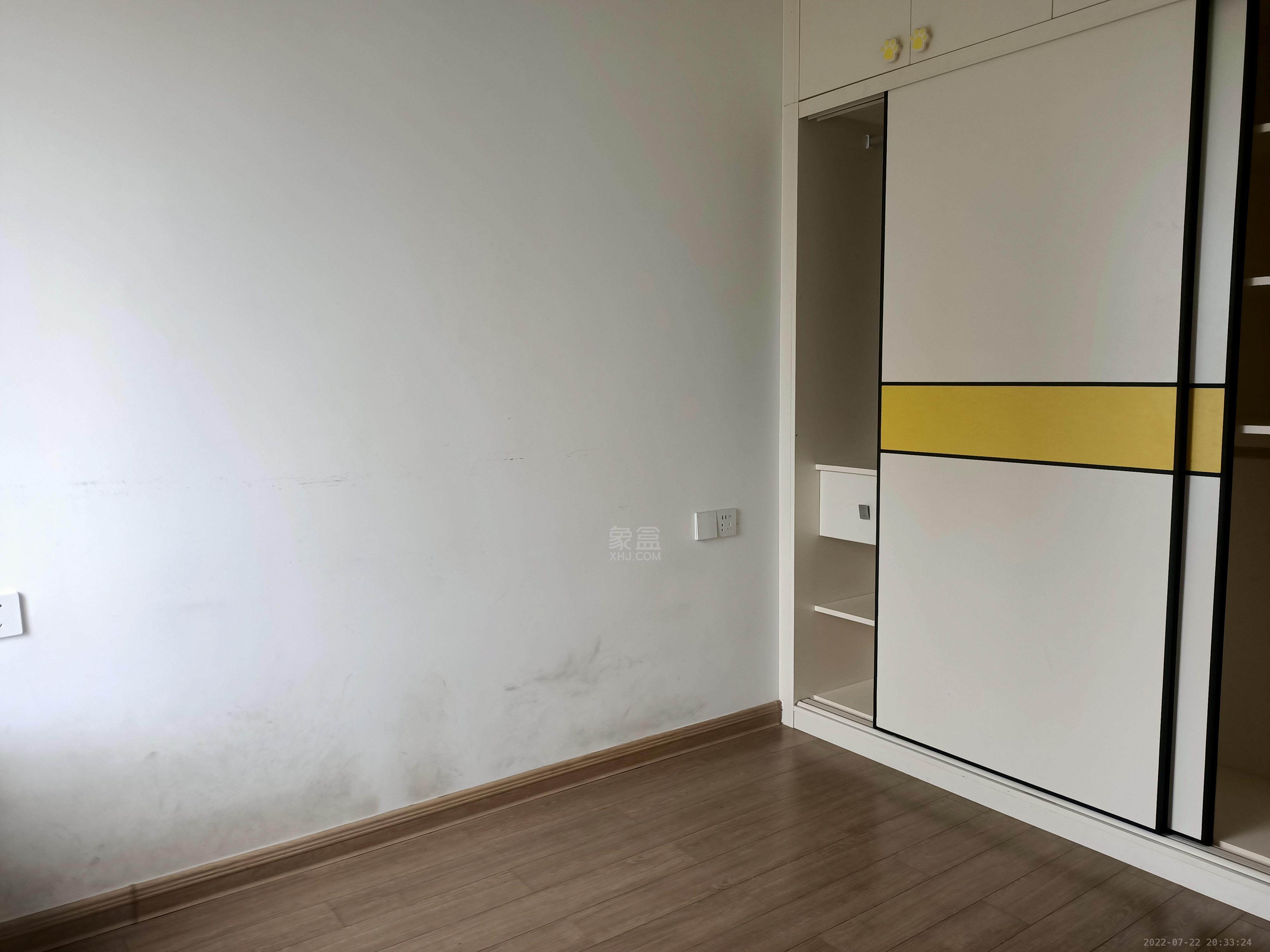 蓝溪谷 3室2厅2卫 112.0万 蓝溪谷 3室2厅2卫 112.0万室内图