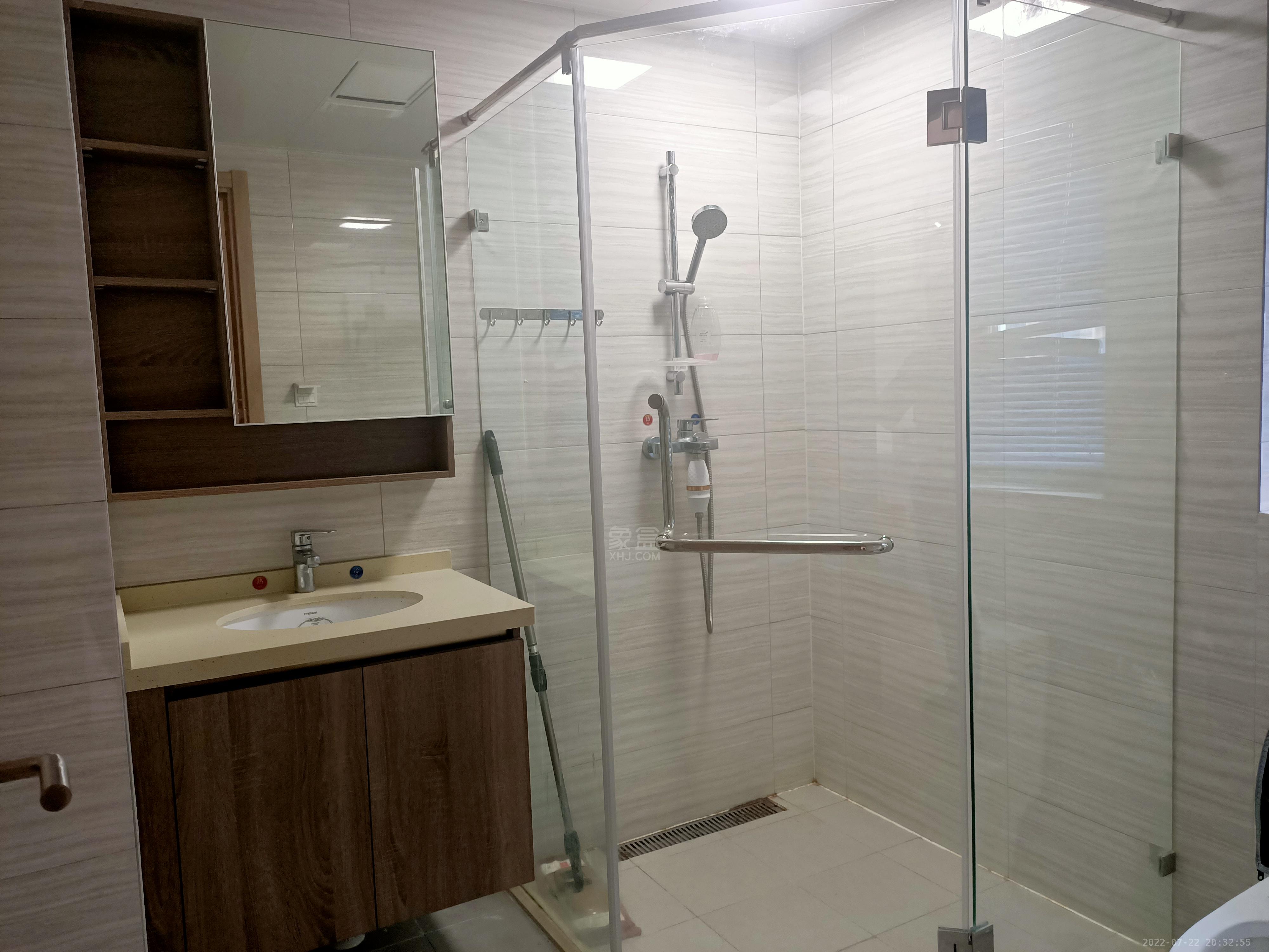 蓝溪谷 3室2厅2卫 112.0万 蓝溪谷 3室2厅2卫 112.0万室内图