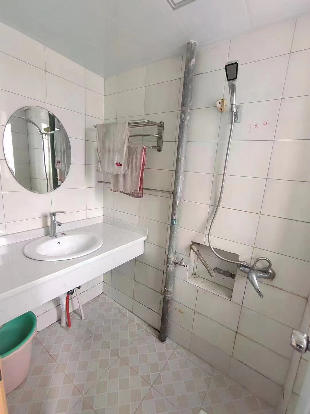 建设中路散盘 2室2厅1卫 30.00万 建设中路散盘 2室2厅1卫 30.00万室内图