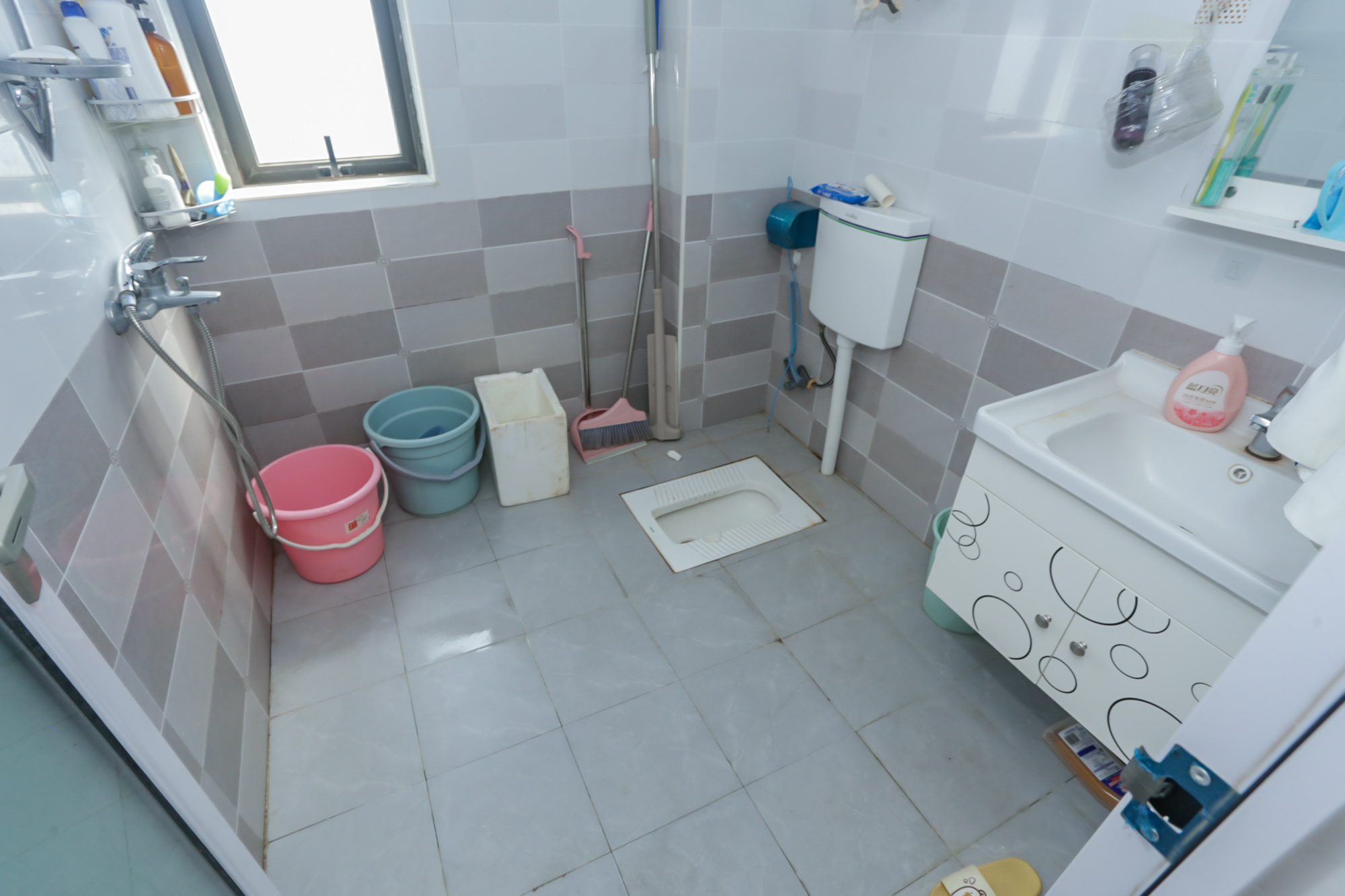 中一九骏（枫桥苑）  3室2厅1卫    95.0万卫生间