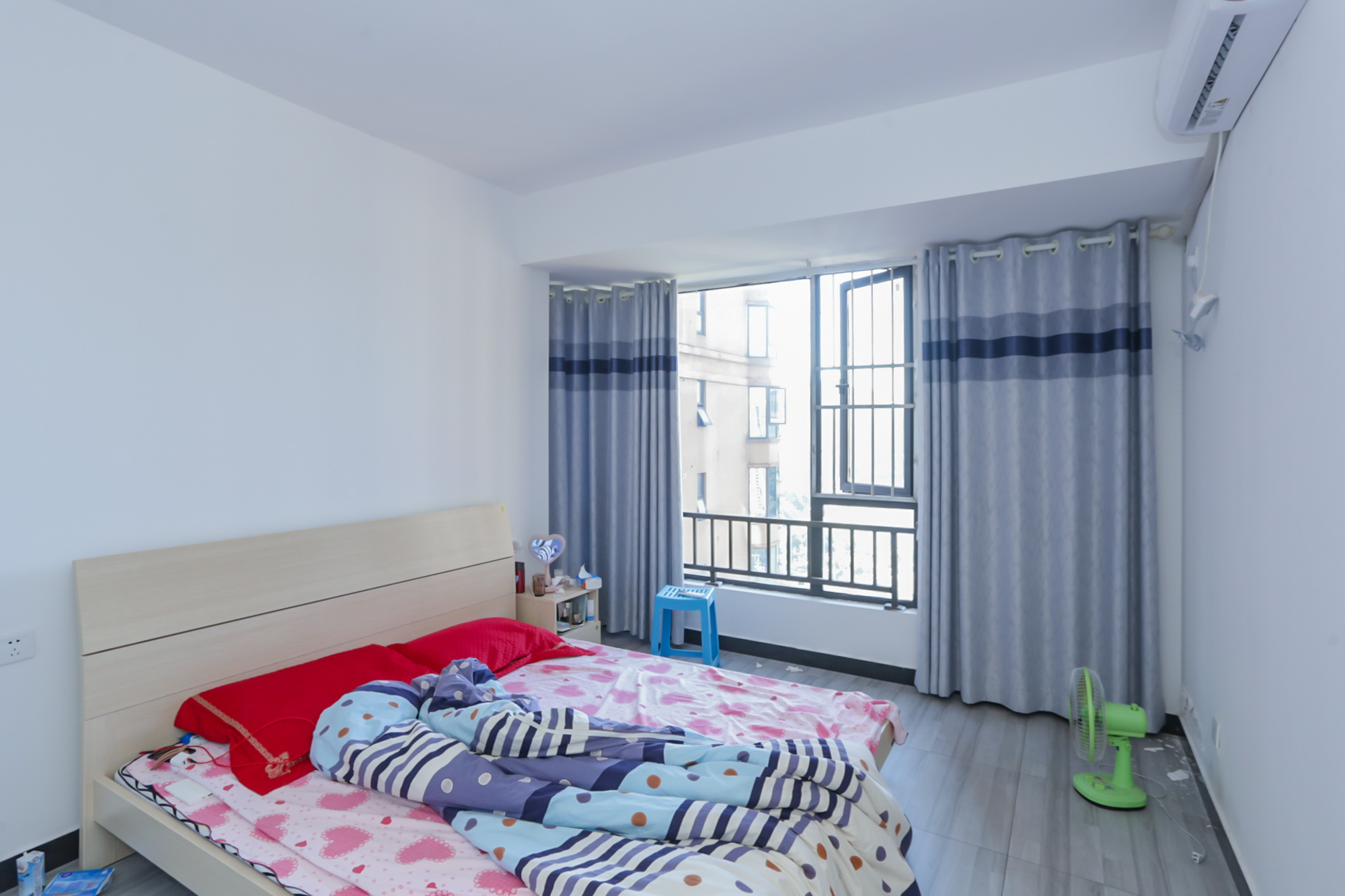 中一九骏（枫桥苑）  3室2厅1卫    95.0万卧室