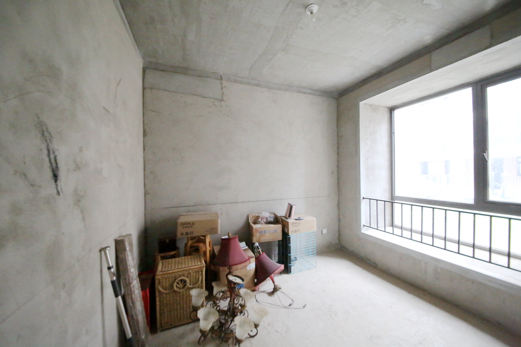 明昇壹城（明昇时代广场）一期  4室2厅2卫    355.0万其他