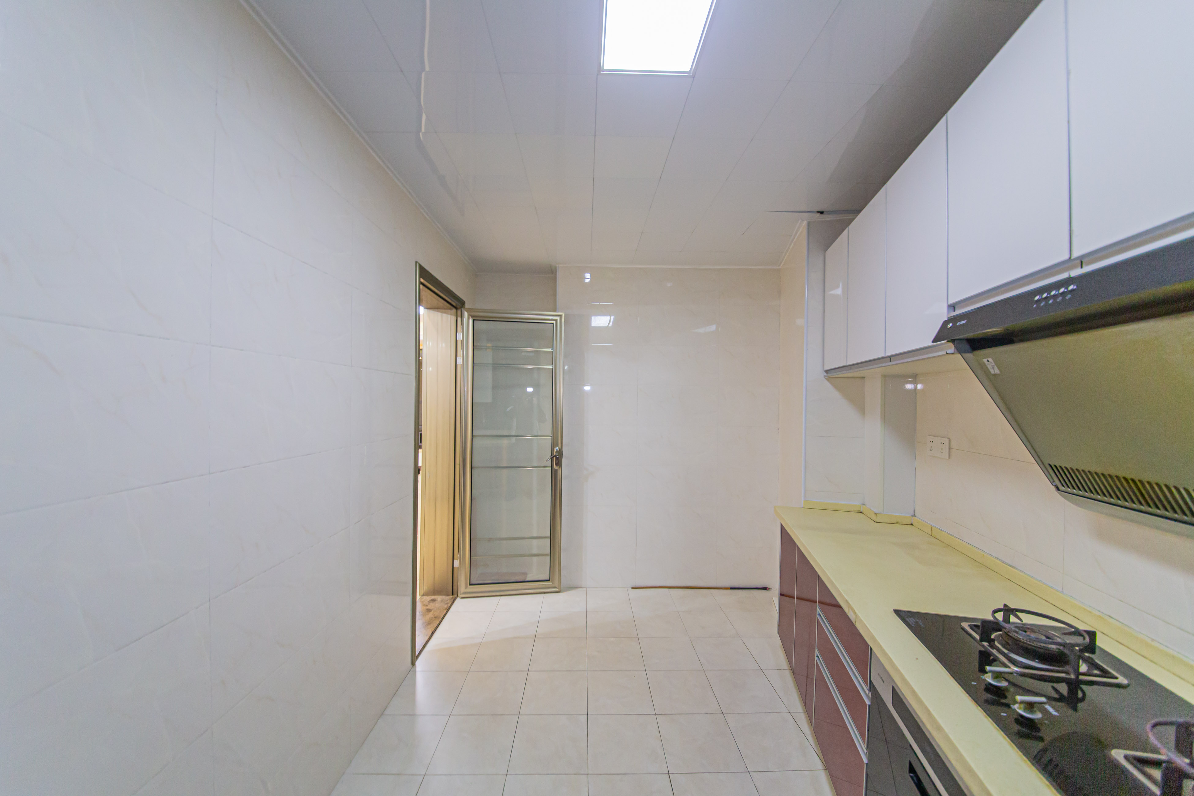 湘江雅颂居  3室2厅2卫    183.0万厨房