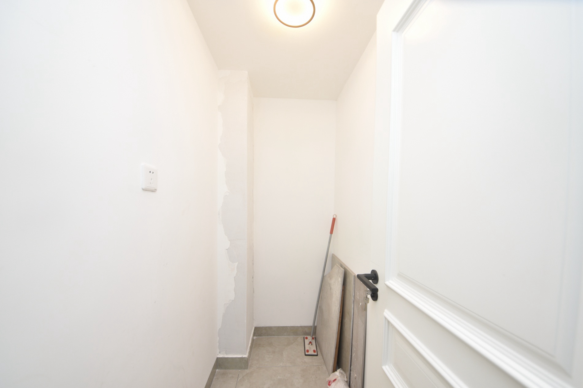 建發(fā)中央悅府  3室2廳2衛(wèi)    152.0萬臥室