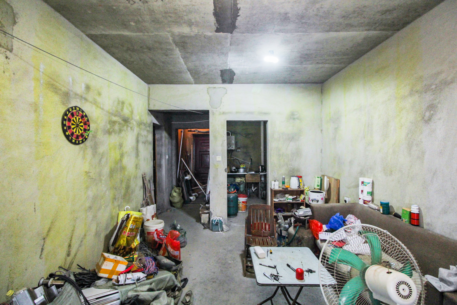 万象美域  3室2厅2卫    99.8万客厅