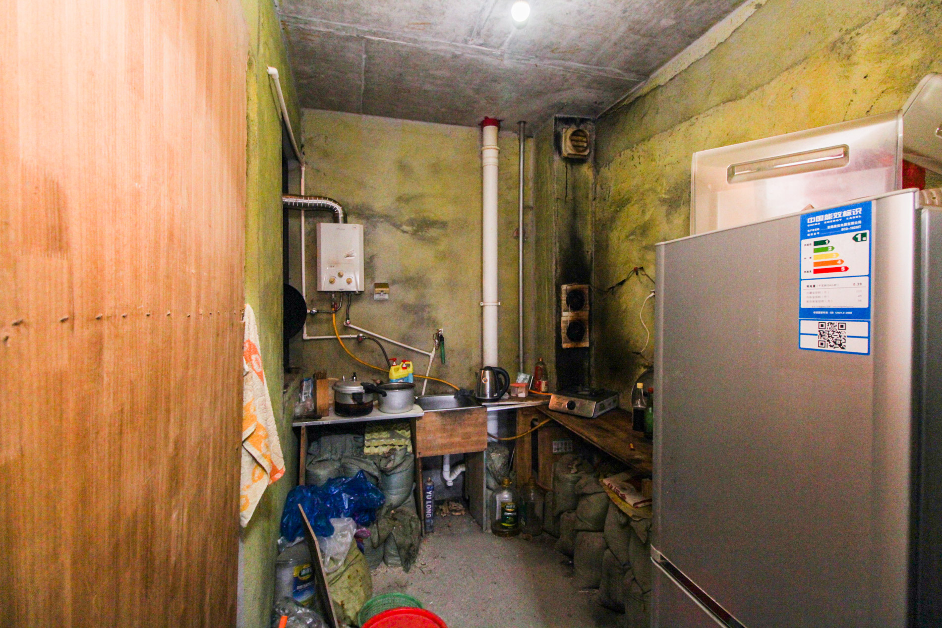 万象美域  3室2厅2卫    99.8万厨房