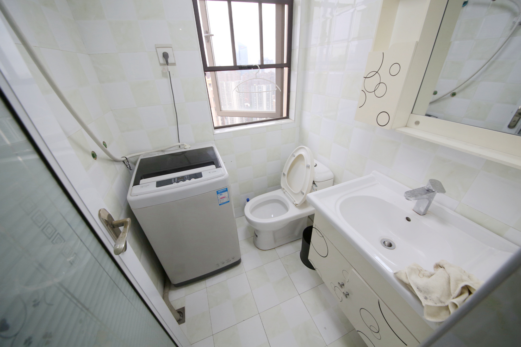 雨花公馆(紫苔名苑)  3室2厅2卫    85.0万卫生间