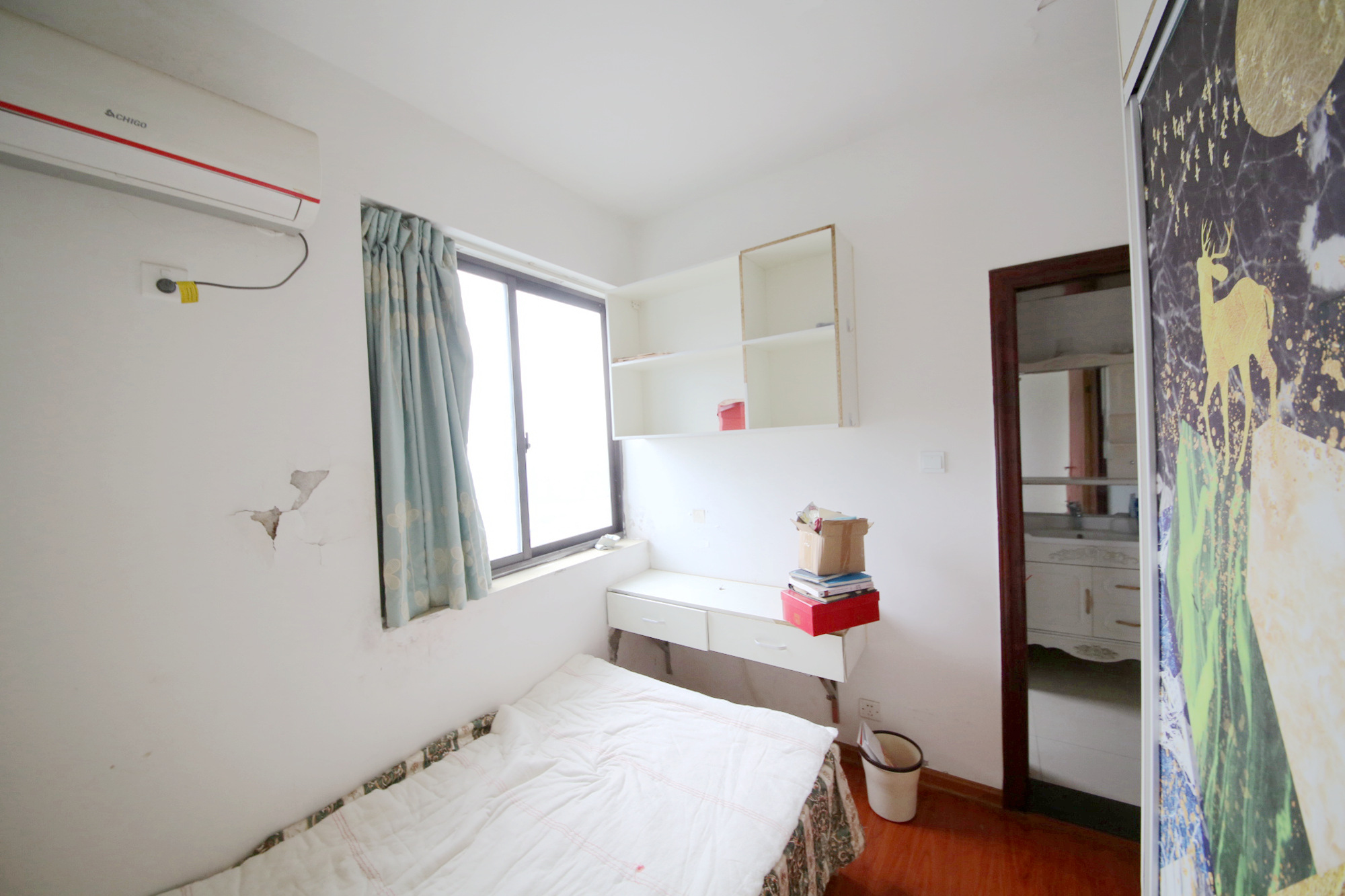 雨花公馆(紫苔名苑)  3室2厅2卫    85.0万卧室