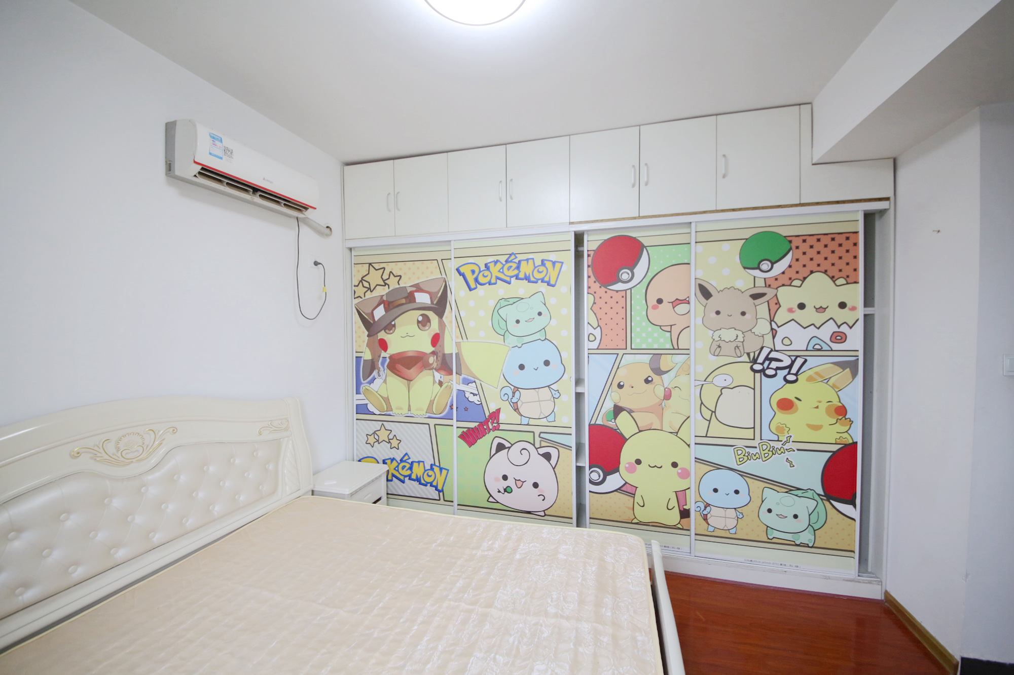 雨花公馆(紫苔名苑)  3室2厅2卫    85.0万卧室