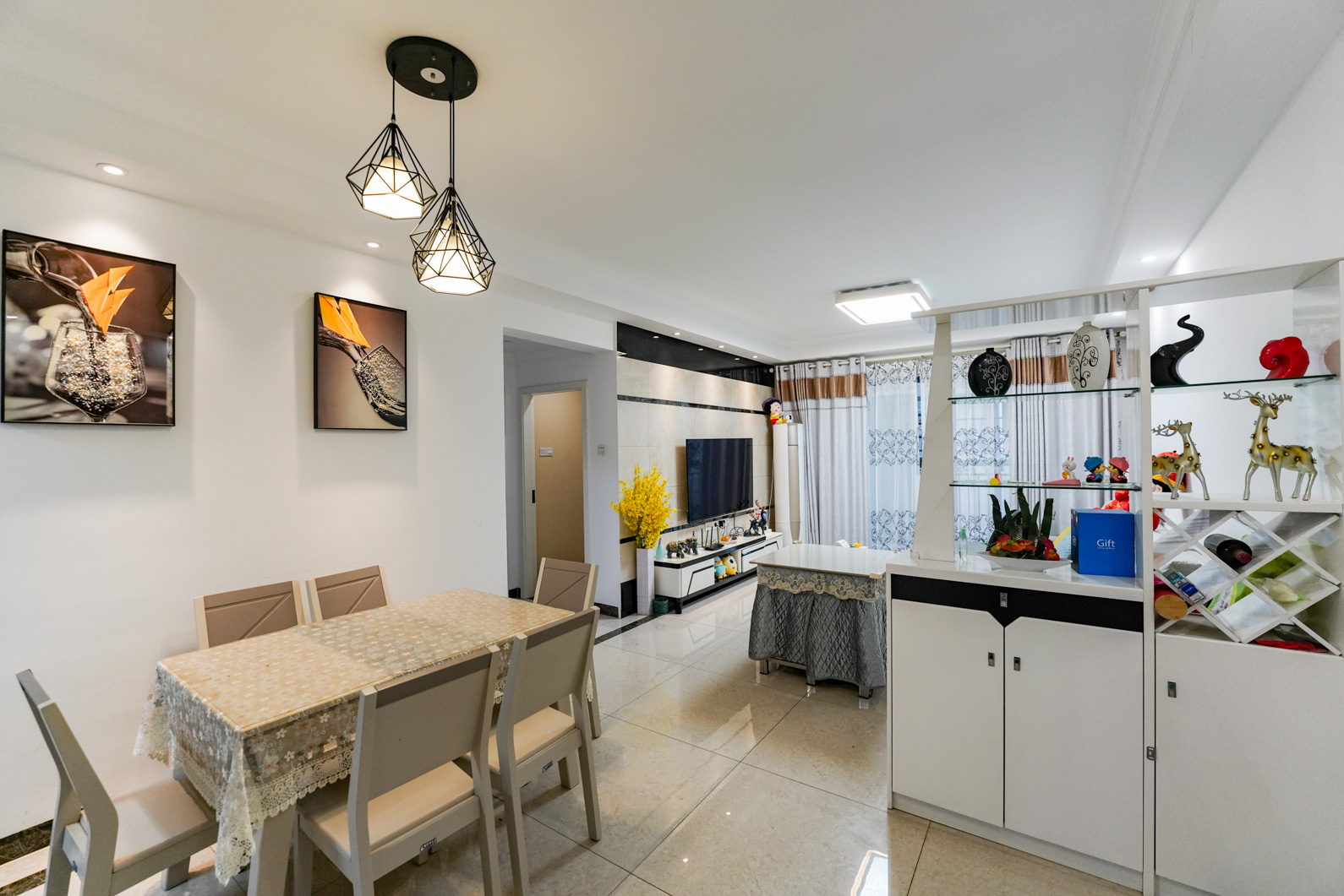 富兴嘉城（富兴汇中央）  2室2厅1卫    93.8万客厅