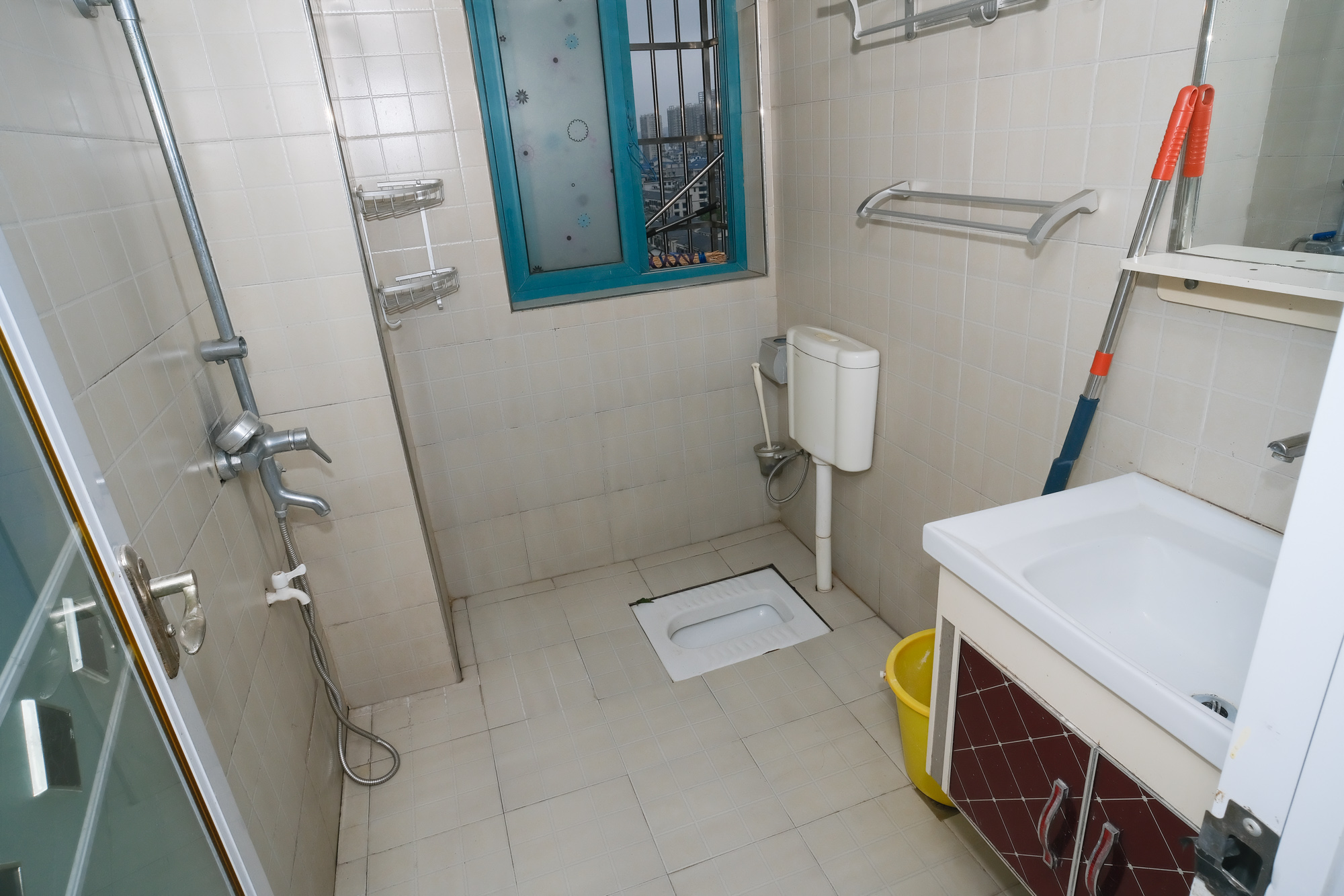 蝴蝶谷 2室2厅1卫 51.7万 蝴蝶谷 2室2厅1卫 51.7万卫生间