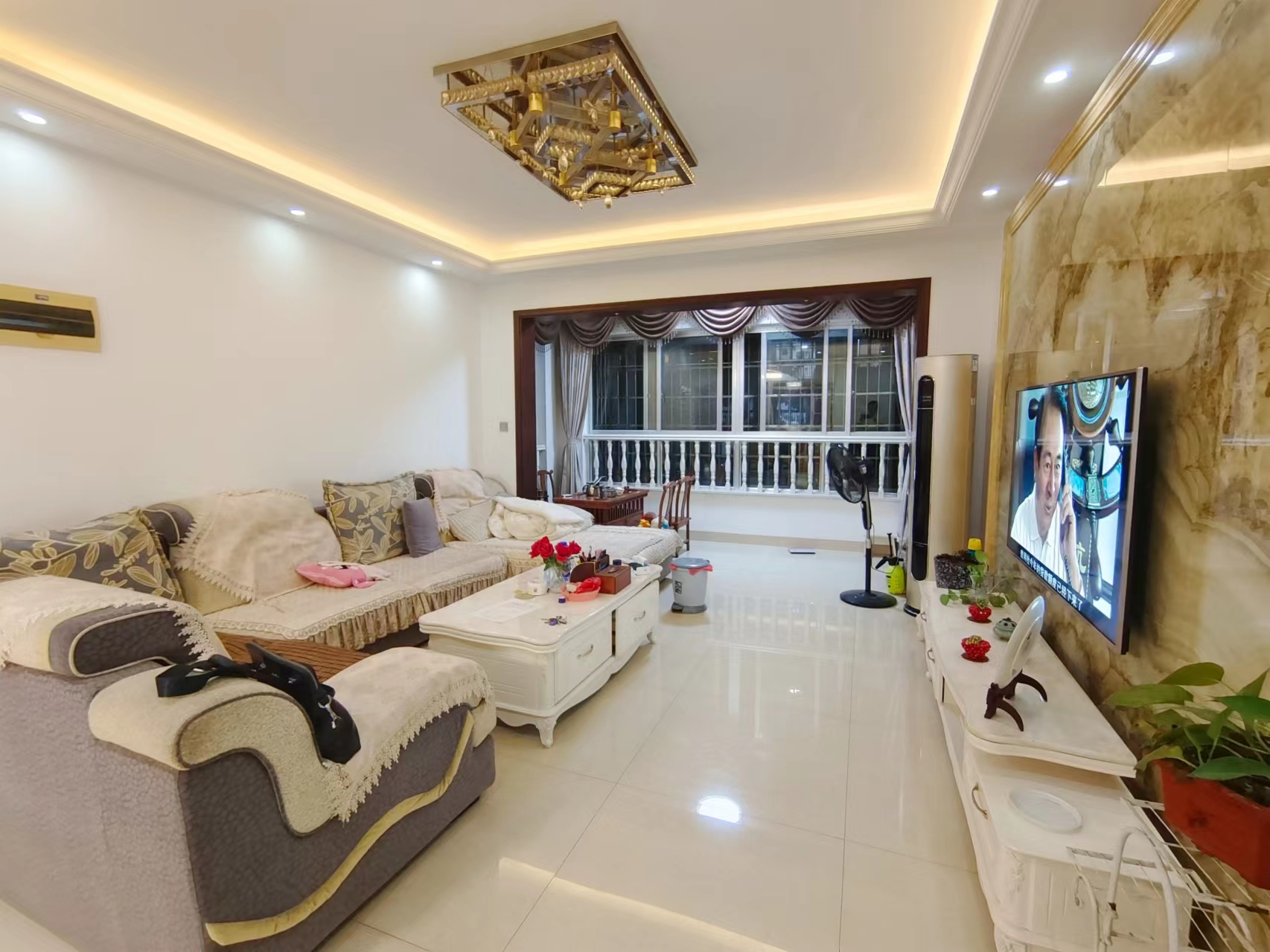 红盾雅园 3室2厅2卫 79.80万 红盾雅园 3室2厅2卫 79.80万室内图