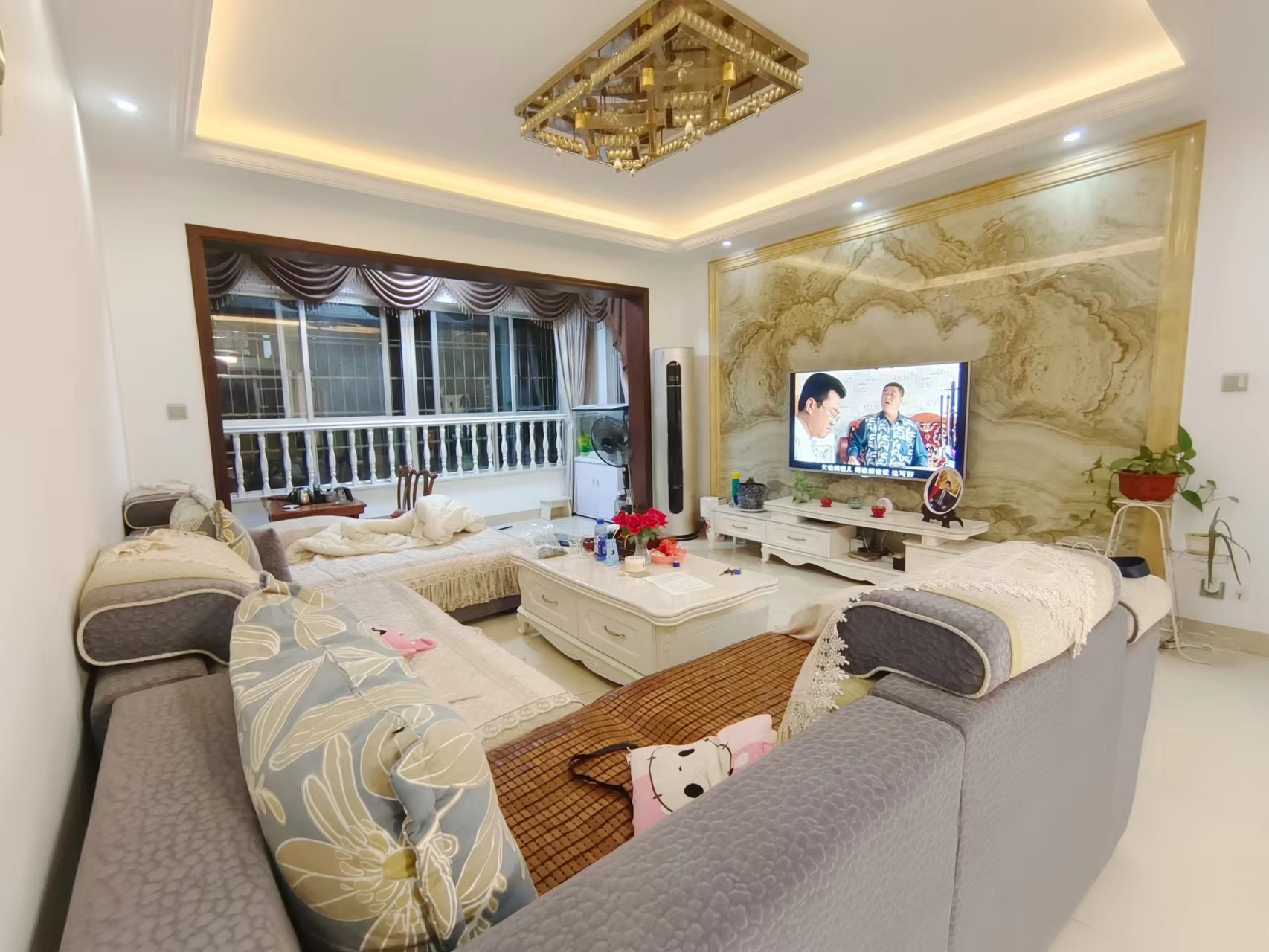 红盾雅园 3室2厅2卫 79.80万 红盾雅园 3室2厅2卫 79.80万室内图