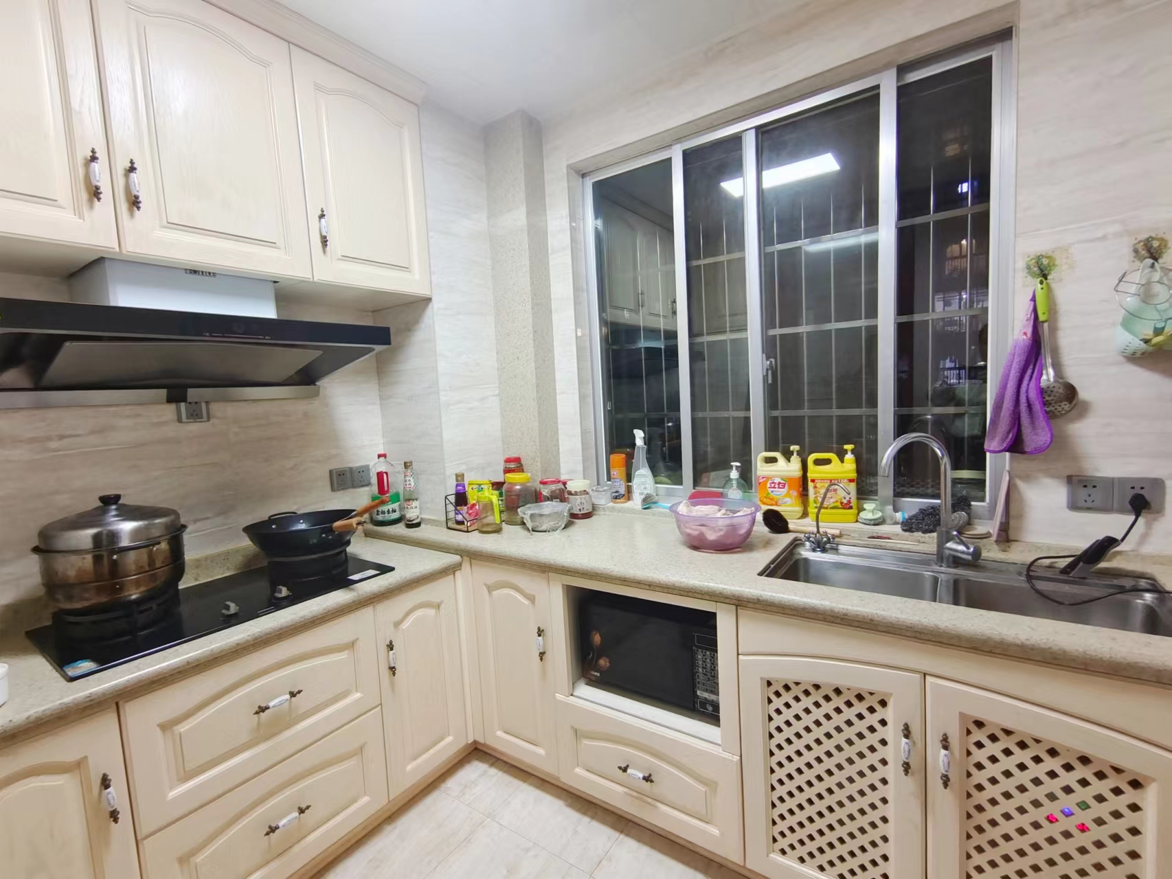 红盾雅园 3室2厅2卫 79.80万 红盾雅园 3室2厅2卫 79.80万室内图