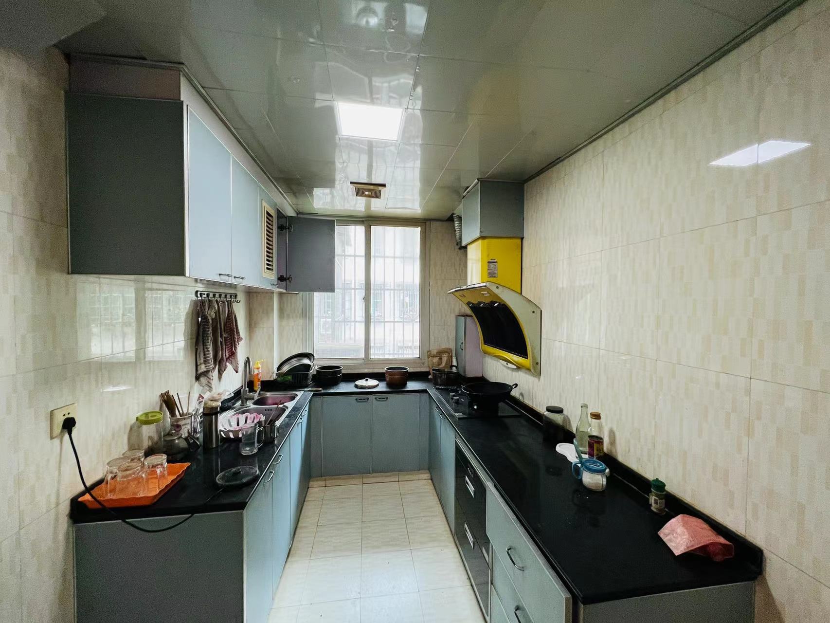 碧野华庭  3室2厅2卫    58.0万 碧野华庭  3室2厅2卫    58.0万室内图