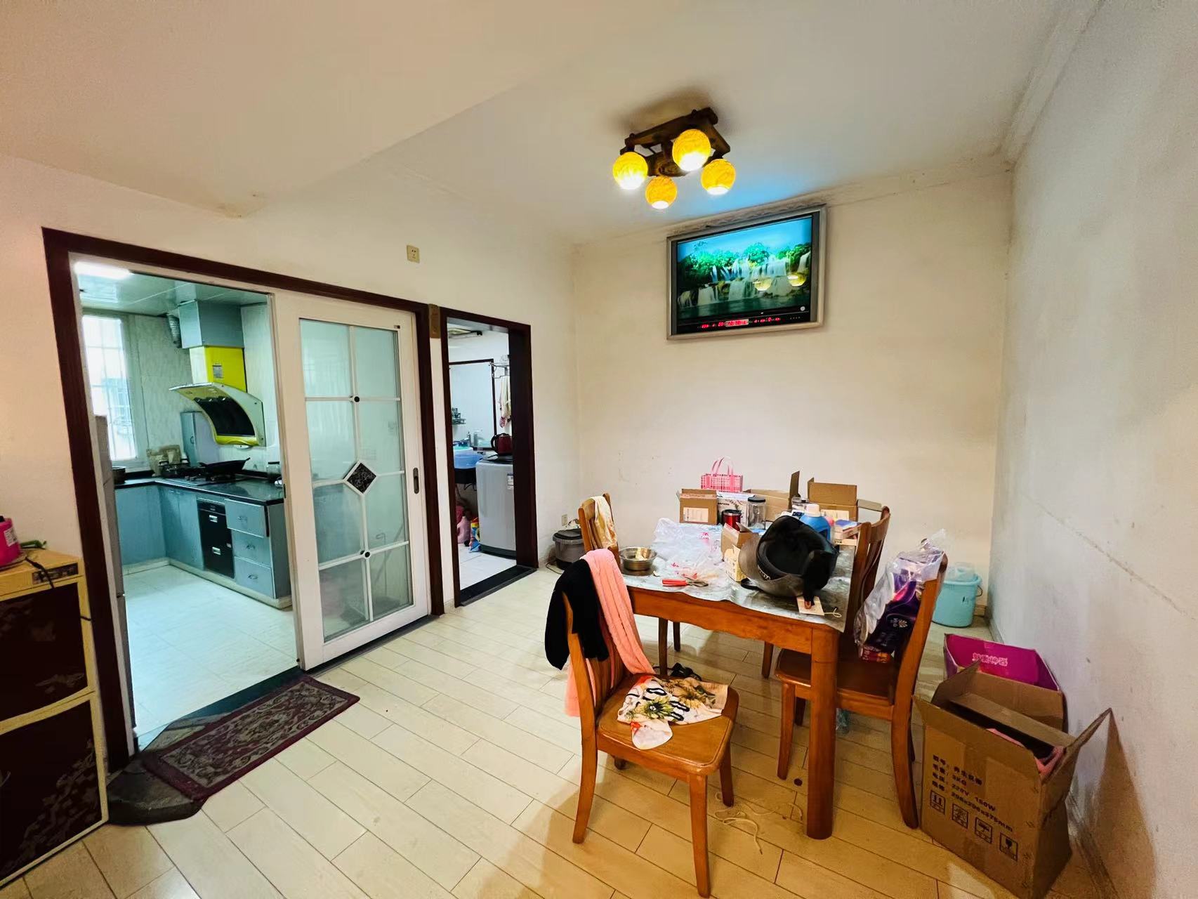 碧野华庭  3室2厅2卫    58.0万 碧野华庭  3室2厅2卫    58.0万室内图