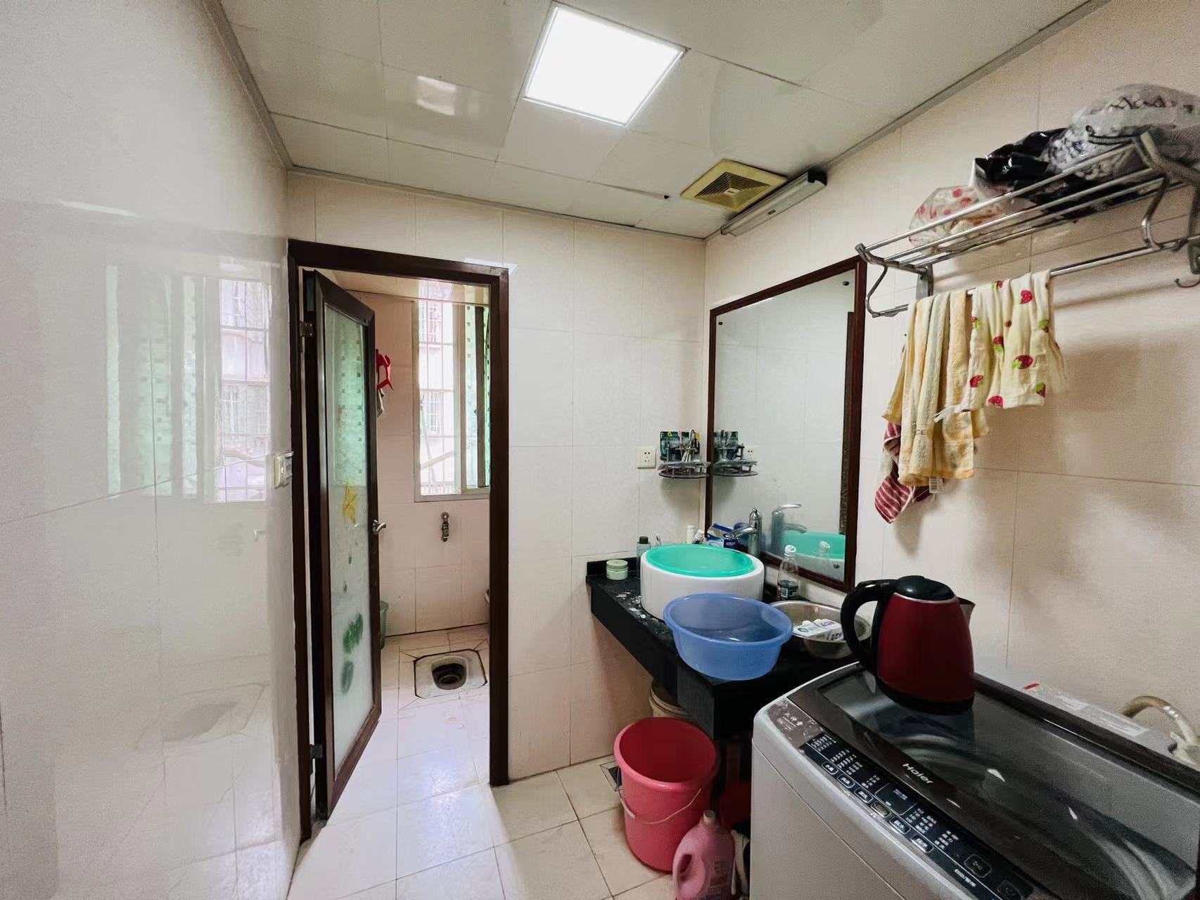 碧野华庭  3室2厅2卫    58.0万 碧野华庭  3室2厅2卫    58.0万室内图