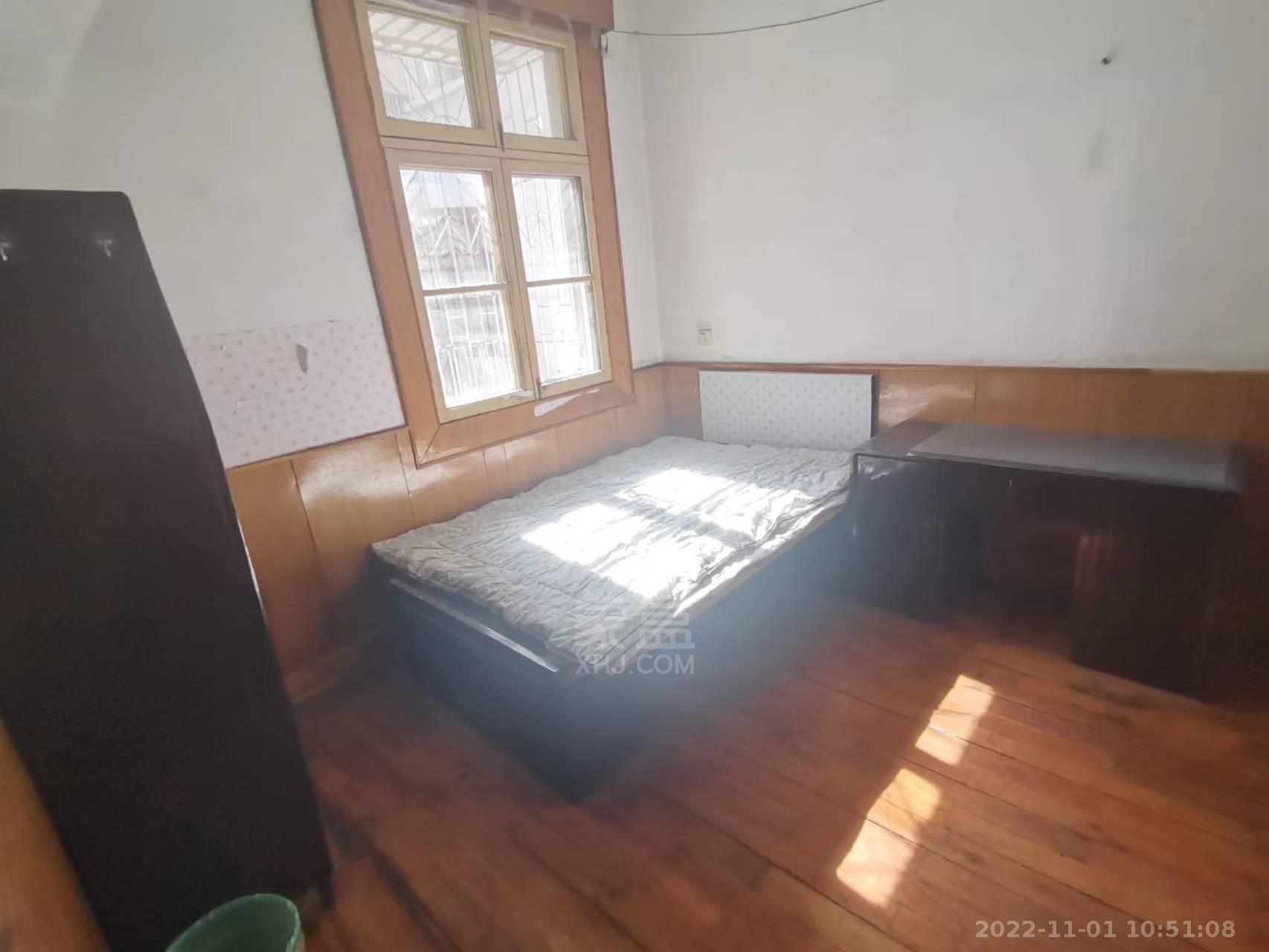 五公司机关大院 3室2厅1卫 1600.00元/月 五公司机关大院 3室2厅1卫 1600.00元/月室内图