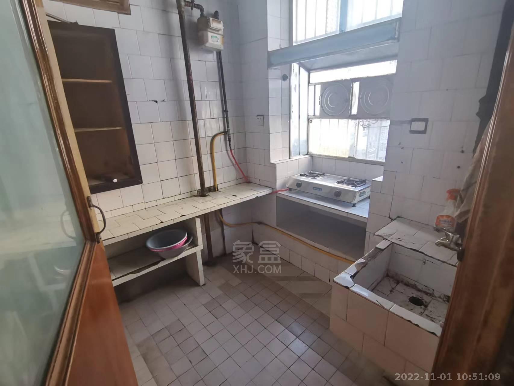 五公司机关大院 3室2厅1卫 1600.00元/月 五公司机关大院 3室2厅1卫 1600.00元/月室内图