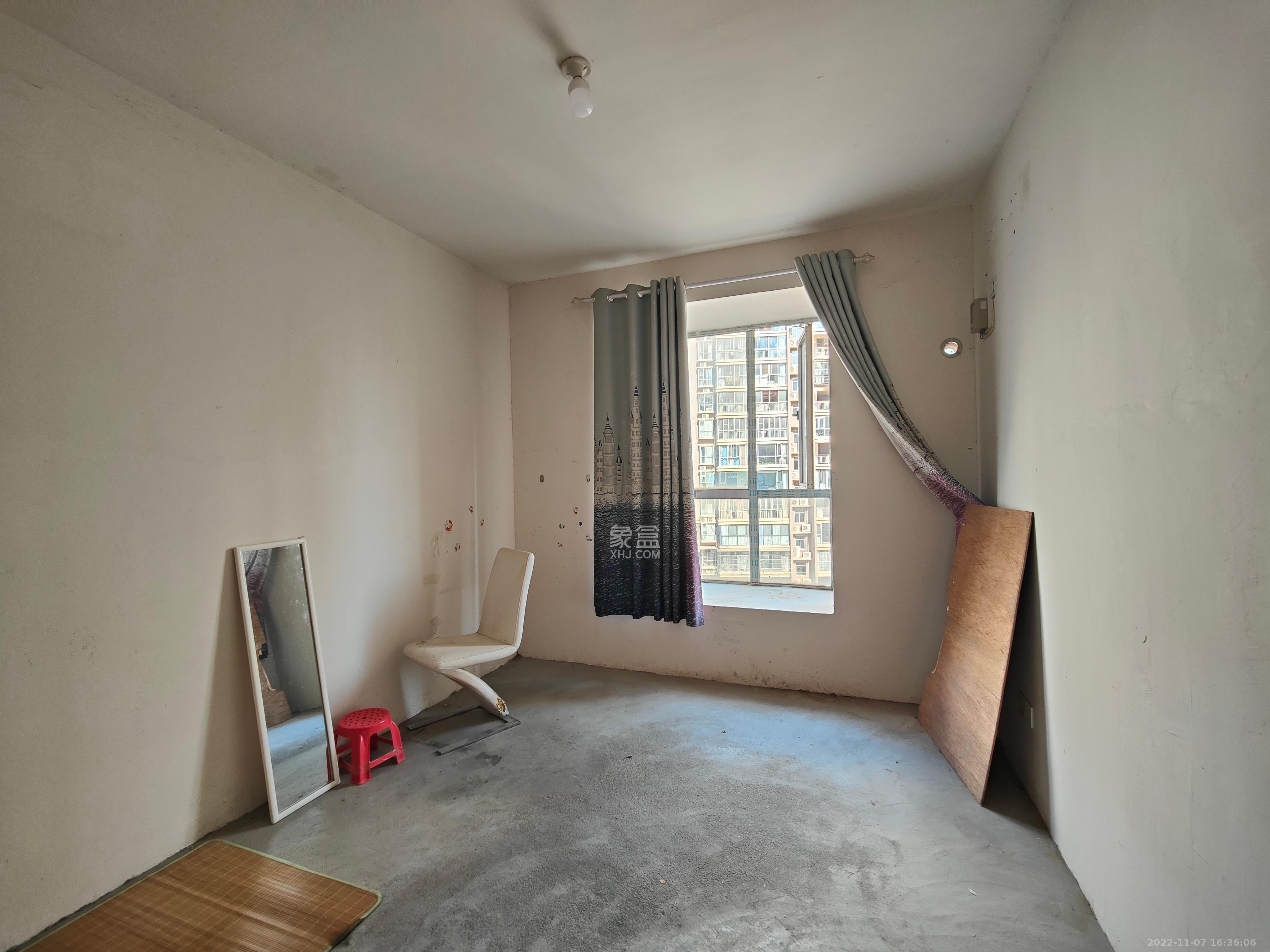 德泽苑 5室2厅2卫 1300.00元/月 德泽苑 5室2厅2卫 1300.00元/月室内图