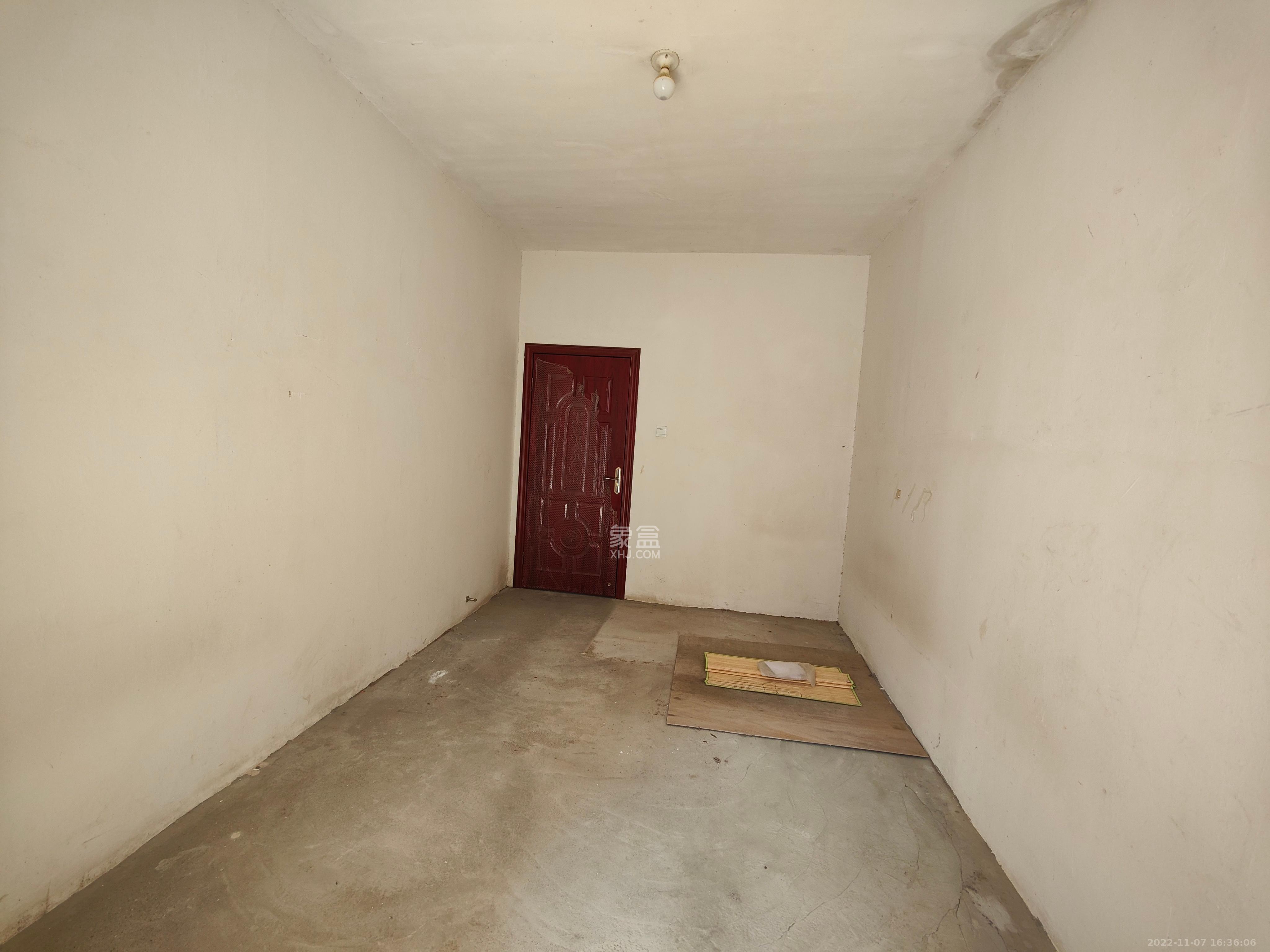 德泽苑 5室2厅2卫 1300.00元/月 德泽苑 5室2厅2卫 1300.00元/月室内图