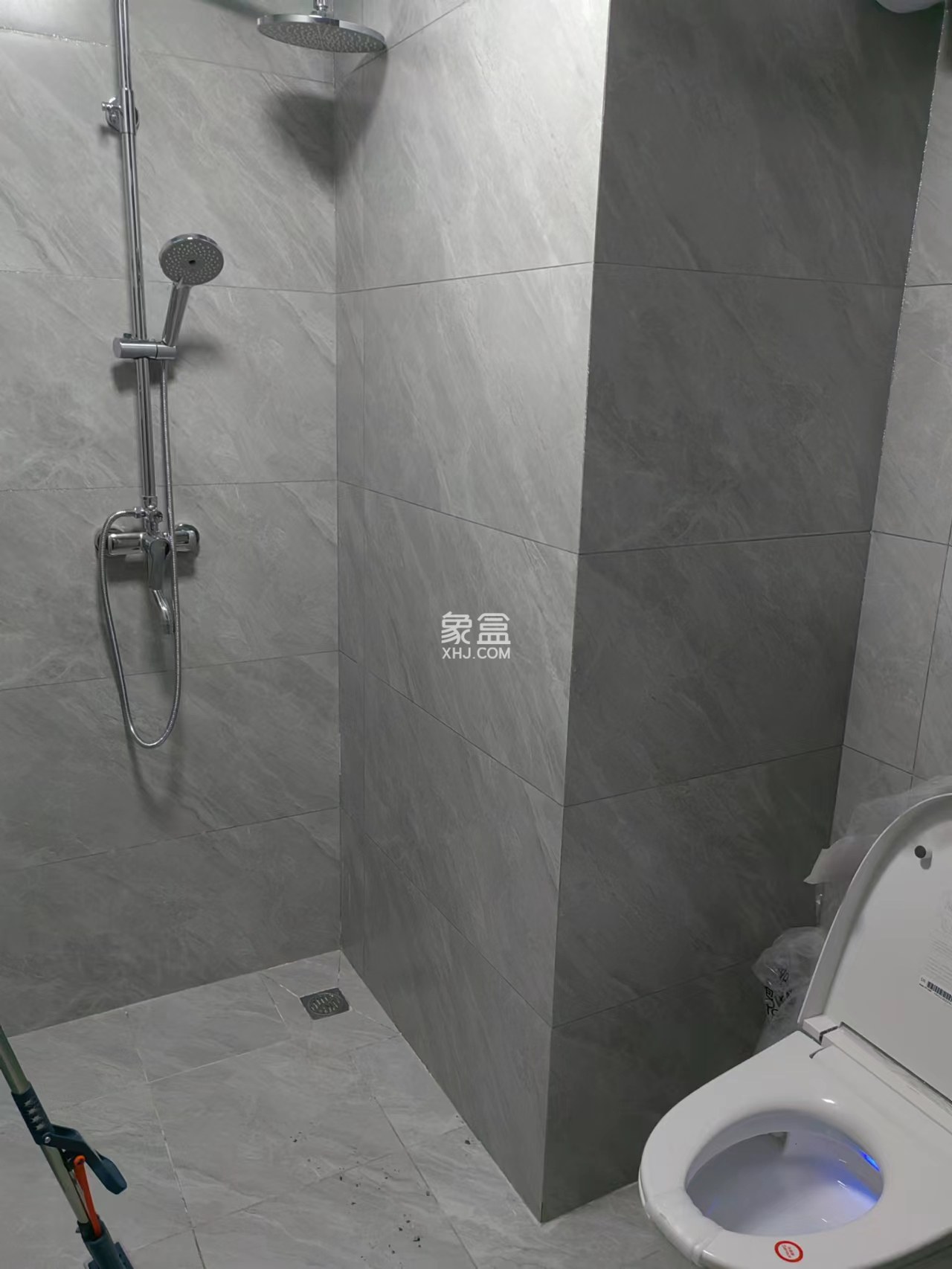 富力新天地三期  1室1厅1卫   1800.00元/月室内图