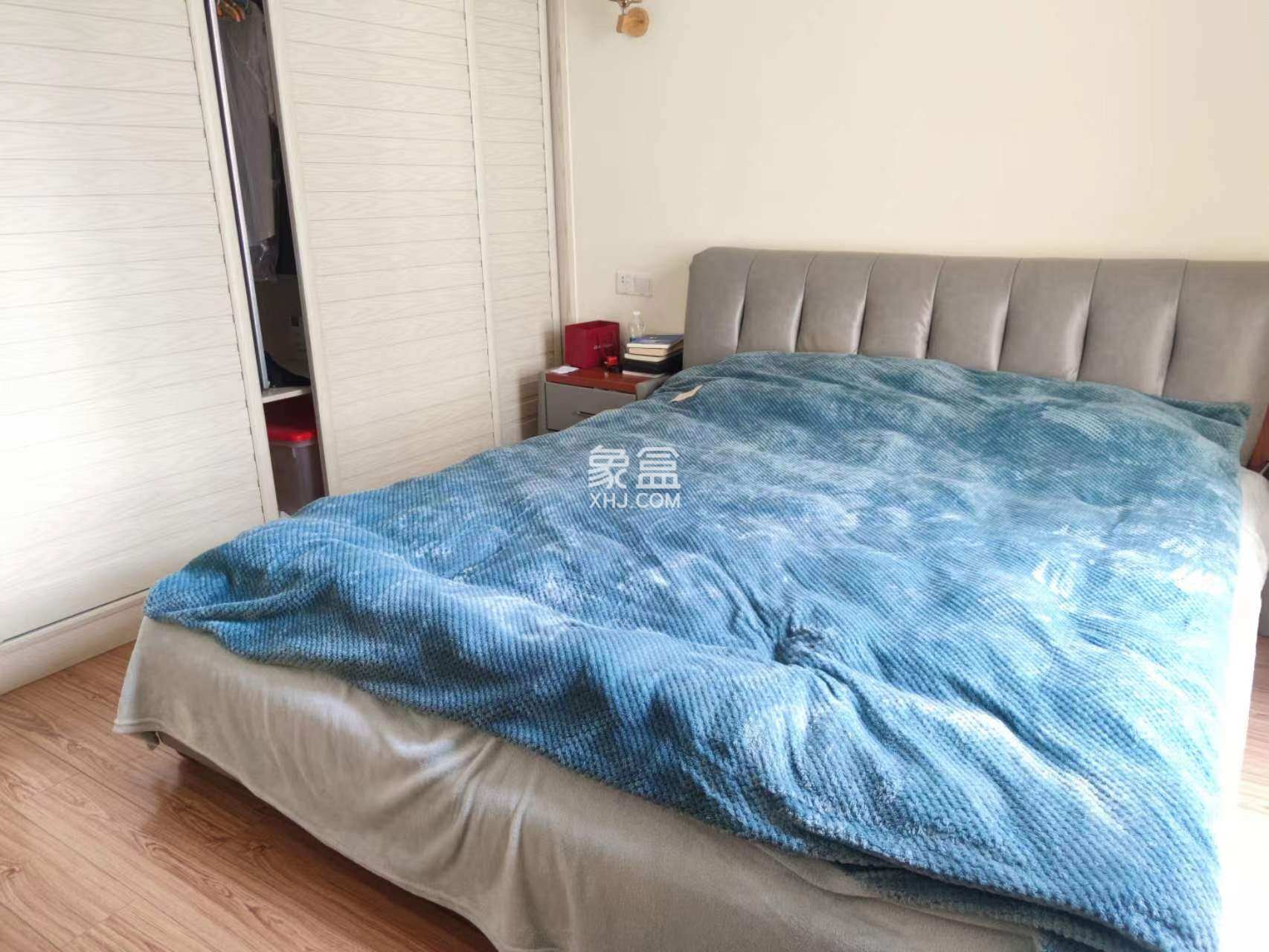 美的林城时代  4室2厅1卫   3800.00元/月室内图