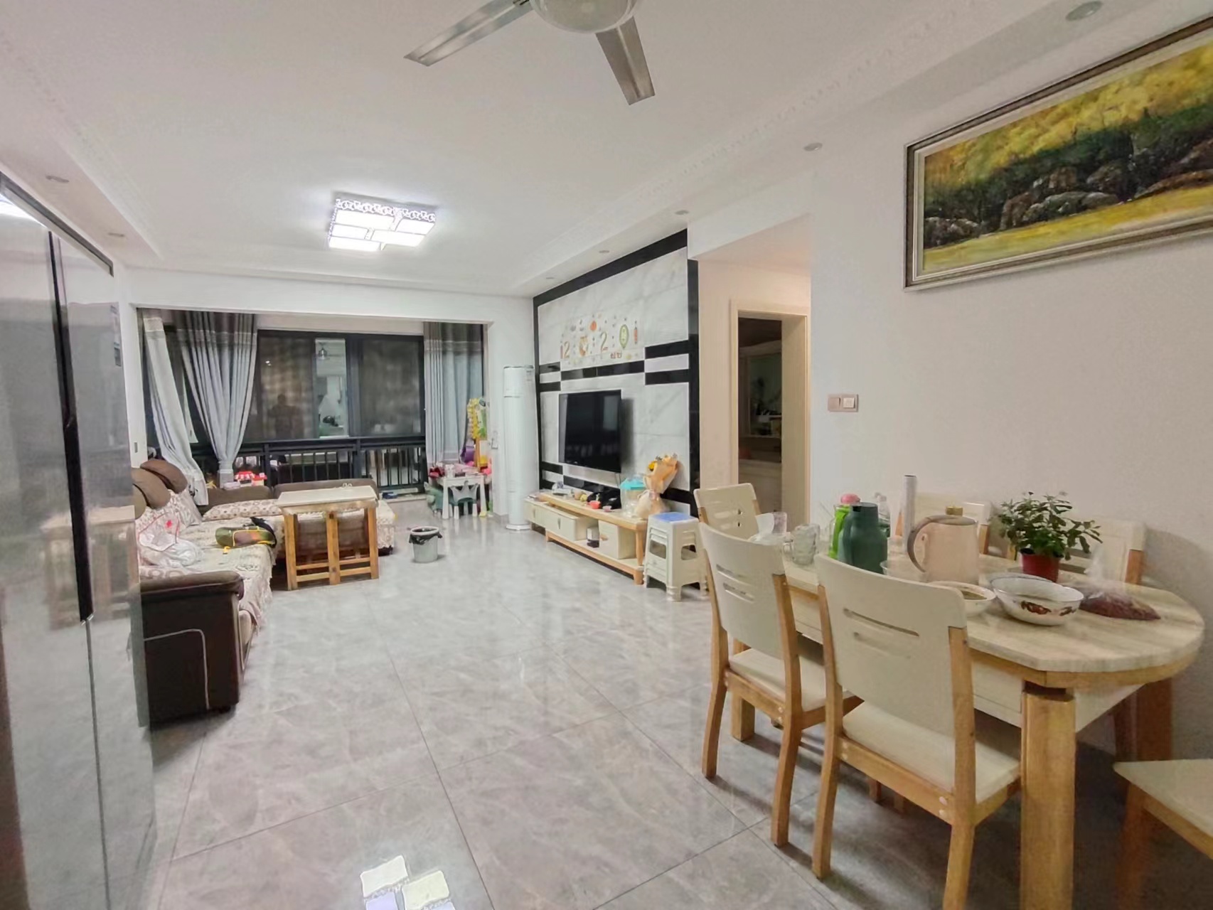 亿都新天地 3室2厅2卫 62.80万 亿都新天地 3室2厅2卫 62.80万室内图